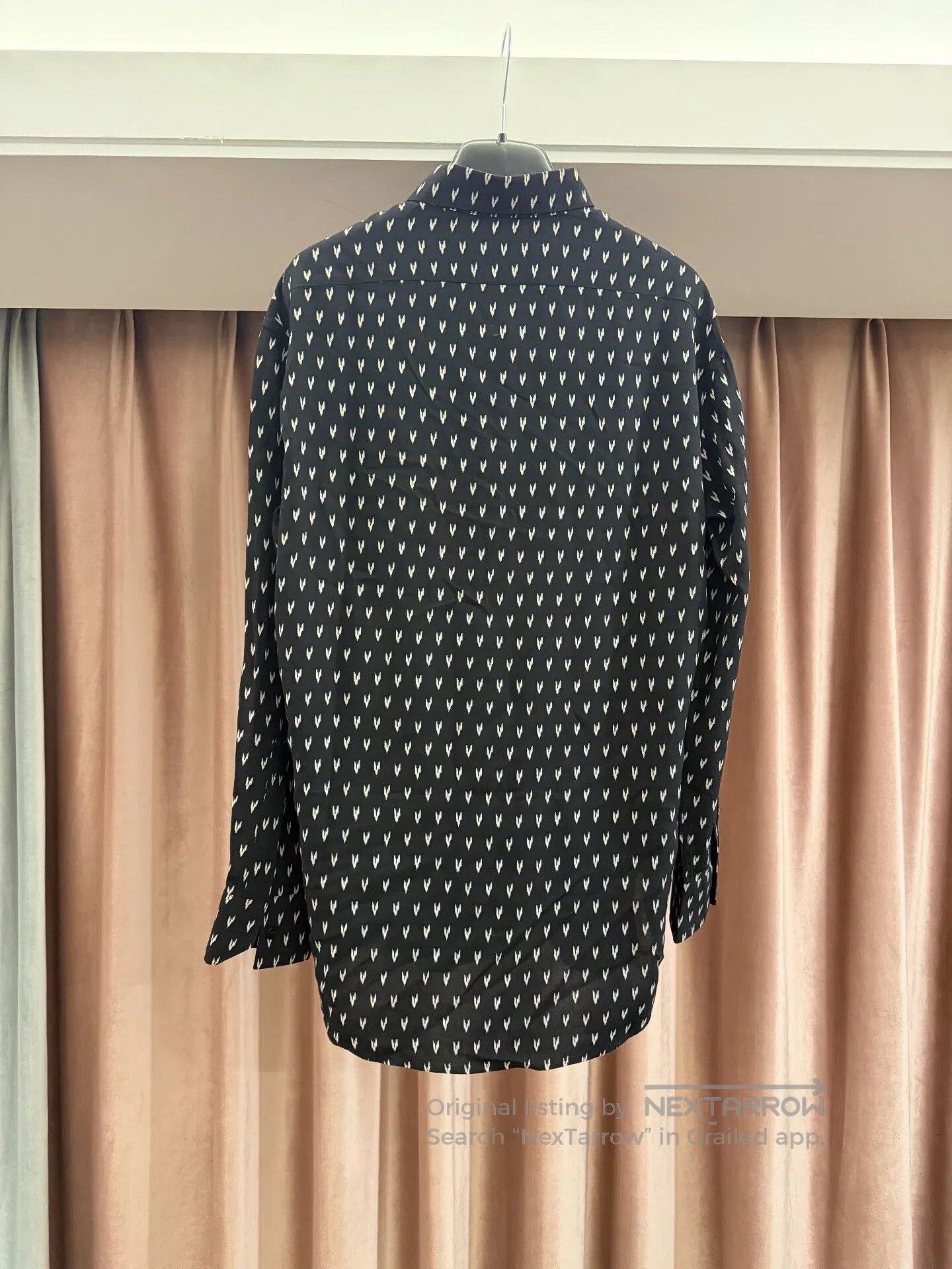 Saint Laurent Paris Saint Laurent Black Lightning Silk Shirt. Size US M / EU 48-50 / 2 - 4 Thumbnail