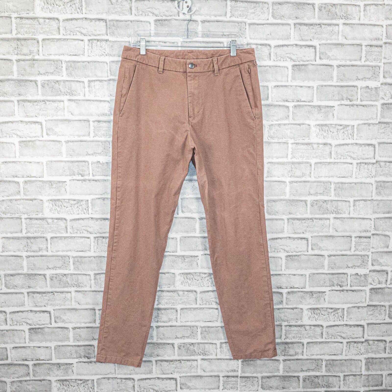 Lululemon Lululemon Men's Commission Slim fit Pant in Earth color Clay Size US 32 / EU 48 - 1 Thumbnail