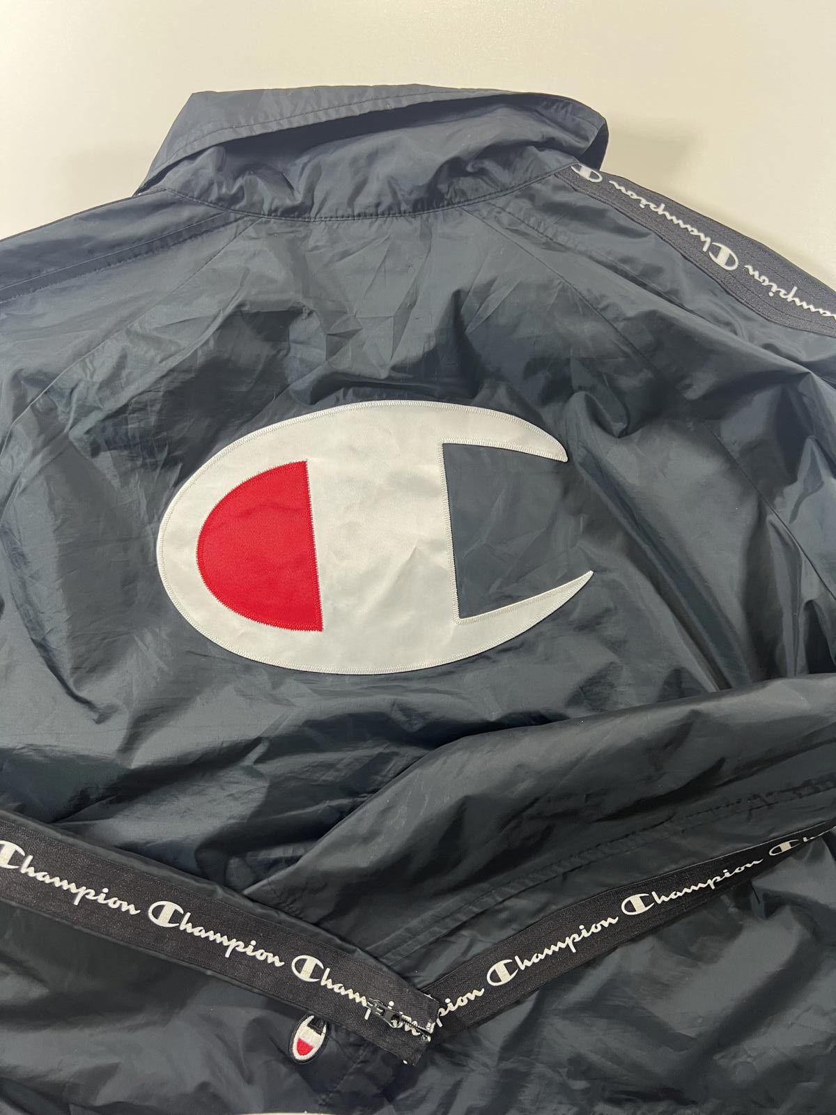 Champion Champion Black Coach Logo Tape Sleeves Women’s Crop Jacket L Size L / US 10 / IT 46 - 11 Thumbnail