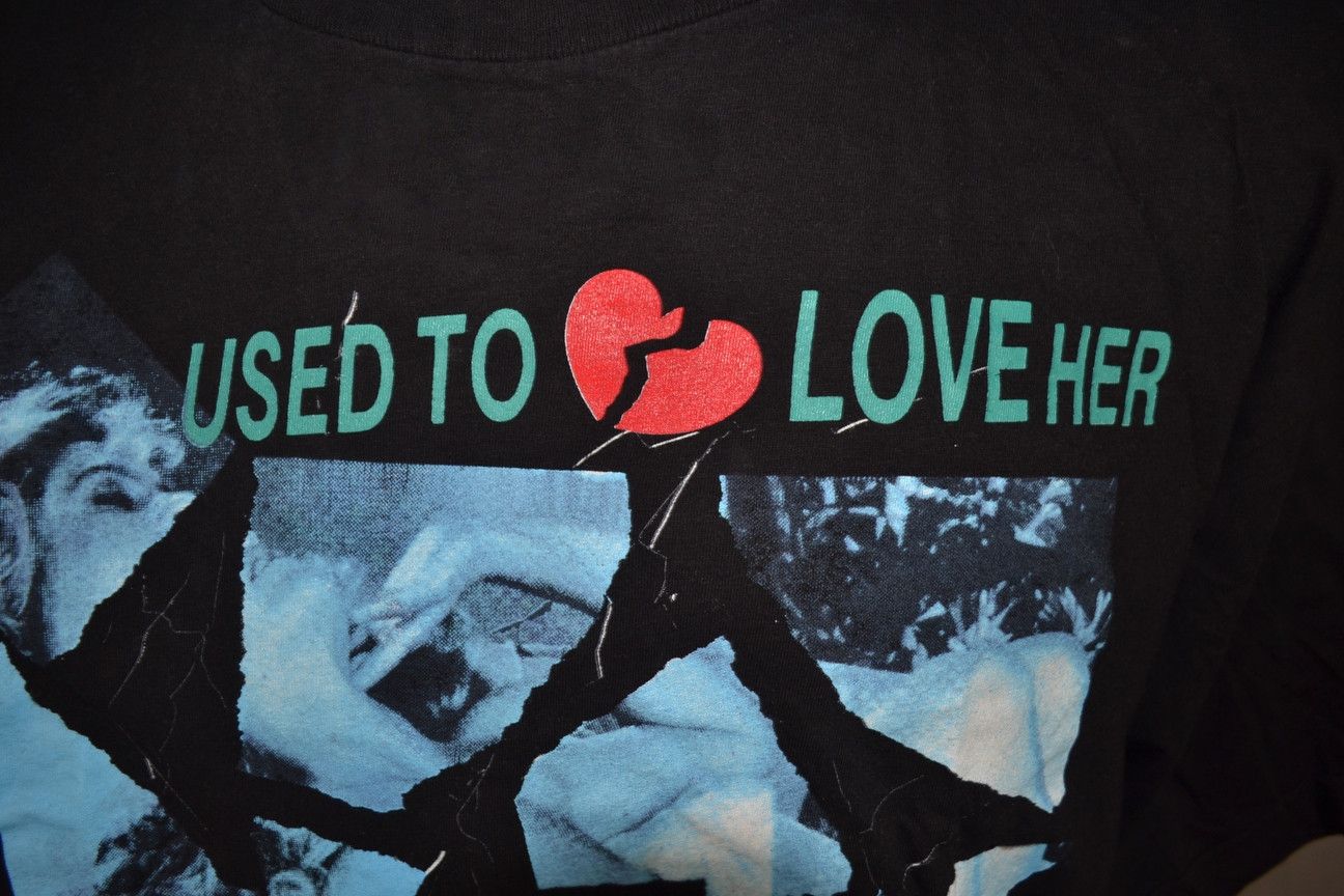 Band Tees Vintage 1989 Guns N Roses Used to Love Her perfect t-shirt Size US L / EU 52-54 / 3 - 6 Thumbnail