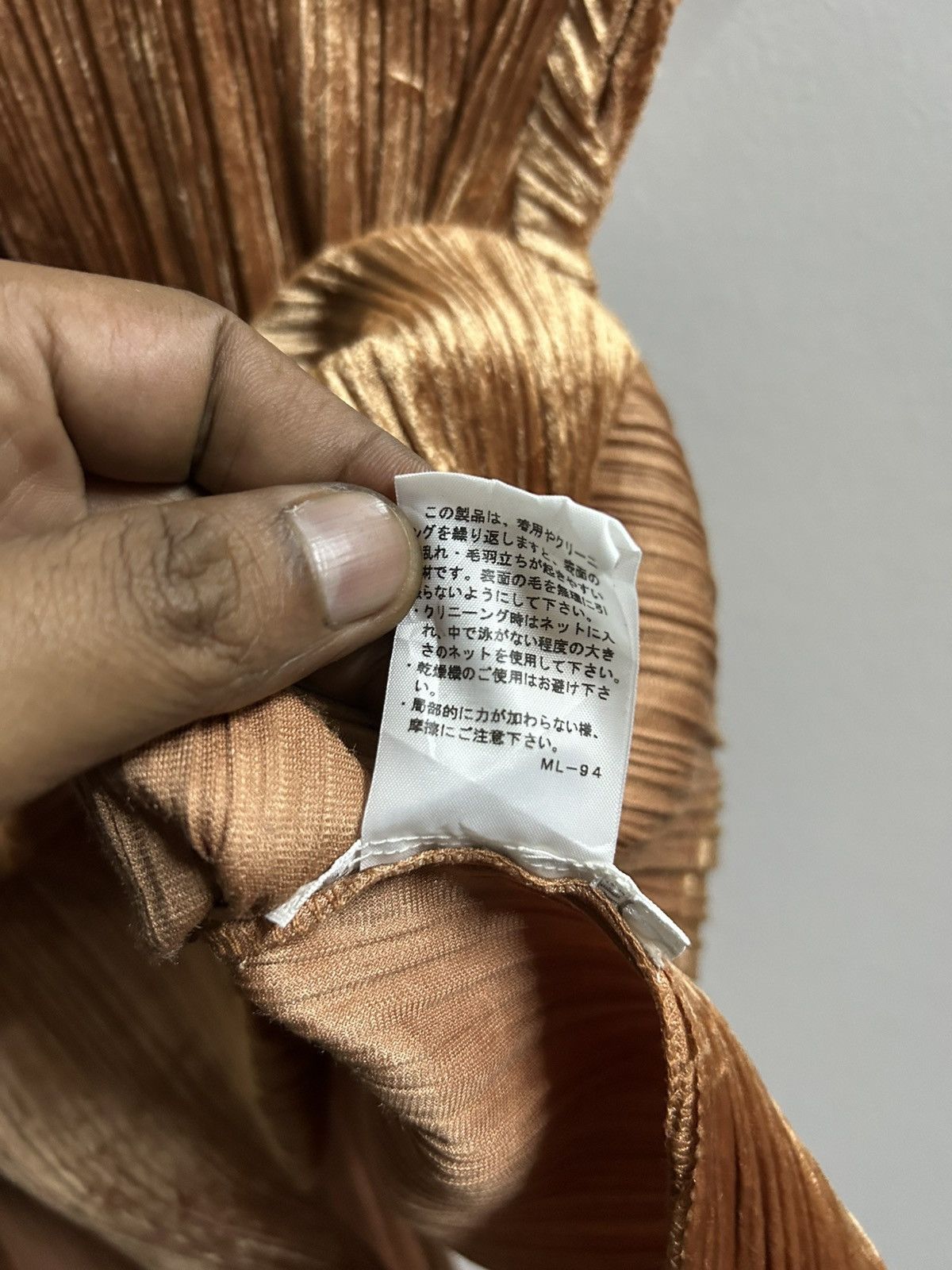 Pleats Please Issey Miyake Archival Sleeveless Mock Neck Top Metallic Bronze Gold Size M / US 6-8 / IT 42-44 - 10 Thumbnail