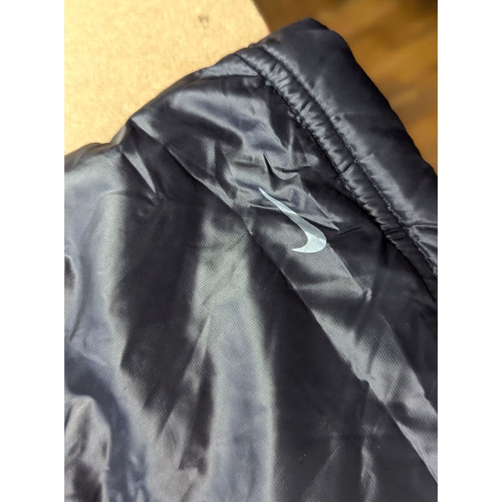 Nike Nike ACG Vest Womens Size M Hooded Full Zip Black Down 550 Gilet Puffer Jacket Core Nylon Polyester Sleeve: Sleeveless Size M / US 6-8 / IT 42-44 - 7 Thumbnail