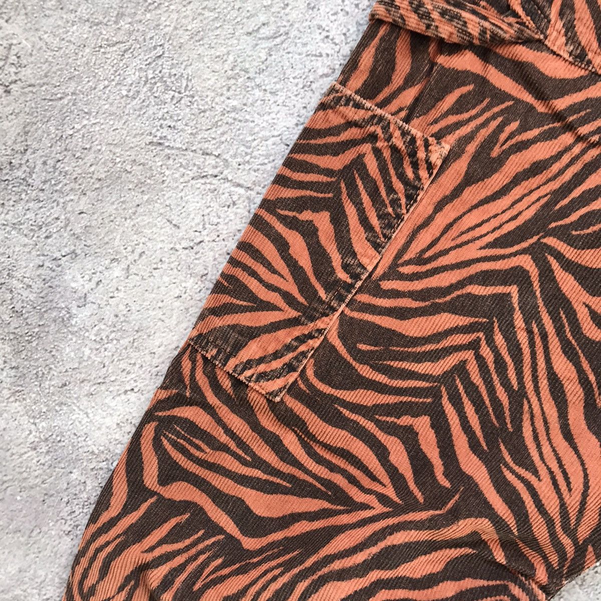 Vintage Vintage Y2K Tiger Stripe Baggy Parachute Pants Streetwear 24 Size 24" / US 00 / IT 34 - 5 Thumbnail