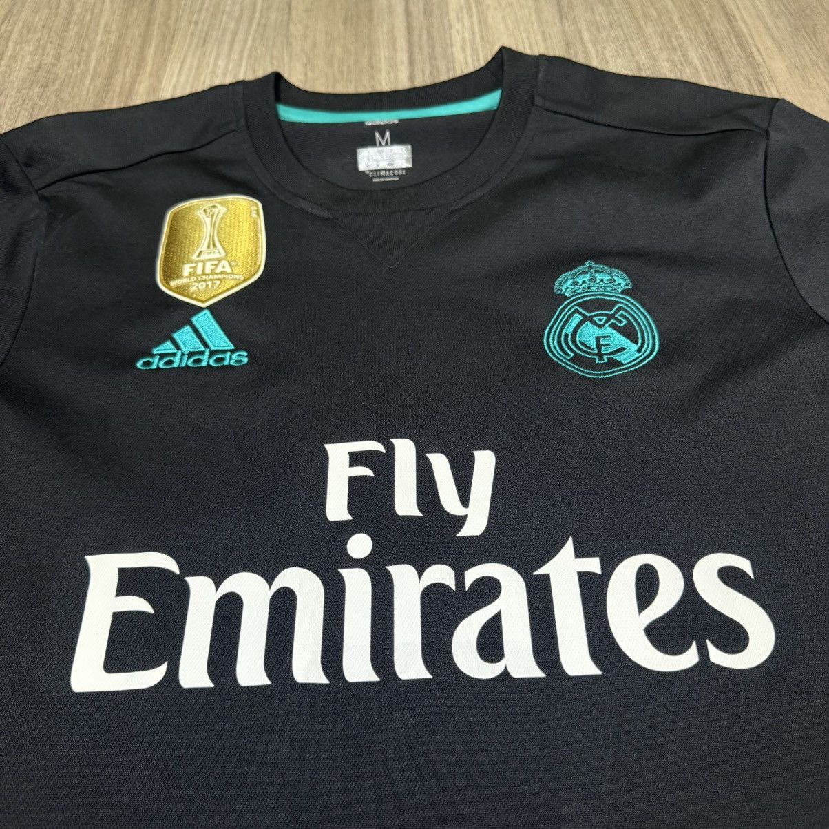 Adidas Real Madrid 17/18 away shirt #4 Sergio ramos Size US M / EU 48-50 / 2 - 3 Thumbnail