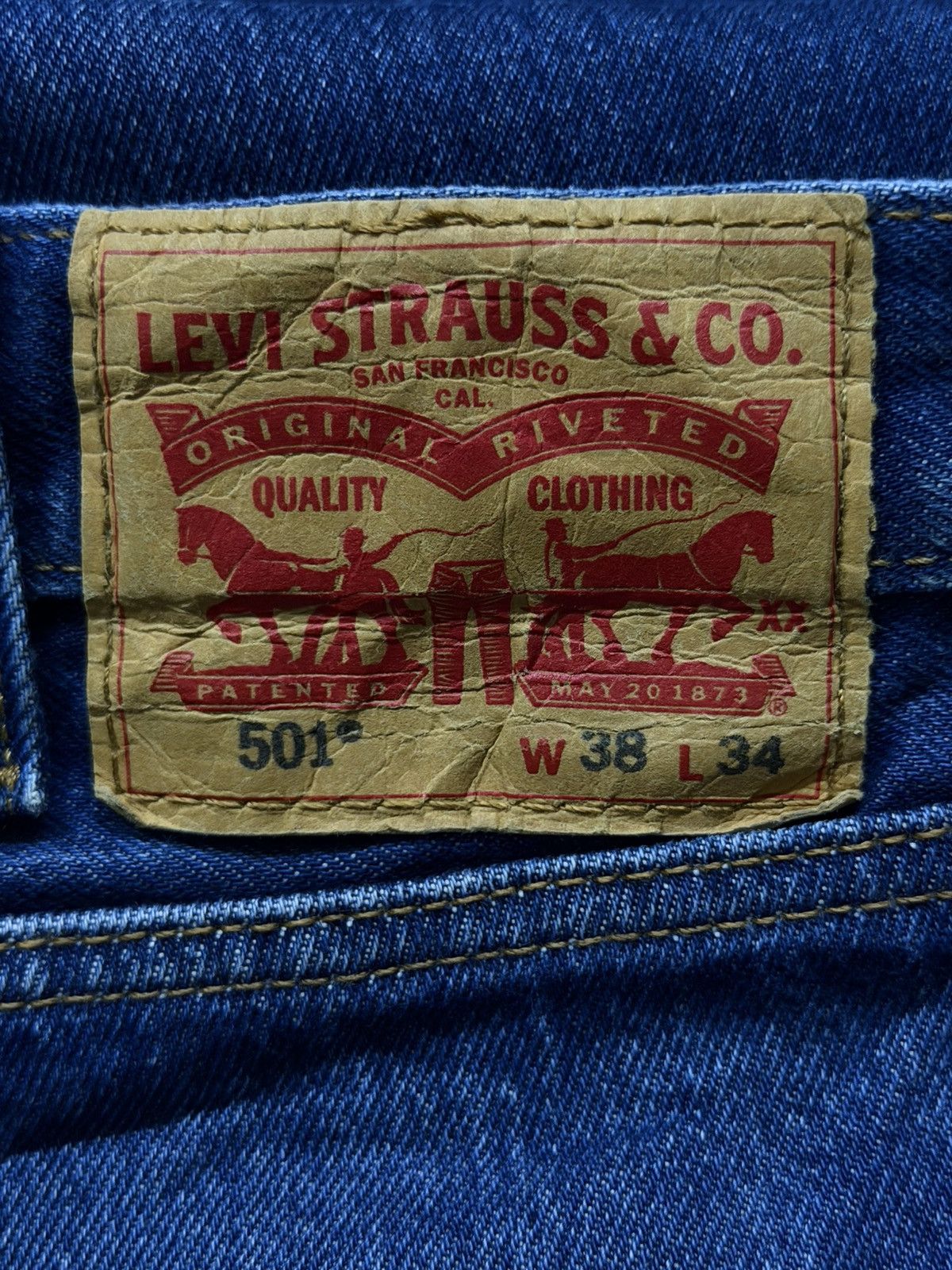 Levi's Vintage Levi’s 501 Denim Jeans | Regular Straight Fit | W37 Size US 37 - 12 Thumbnail