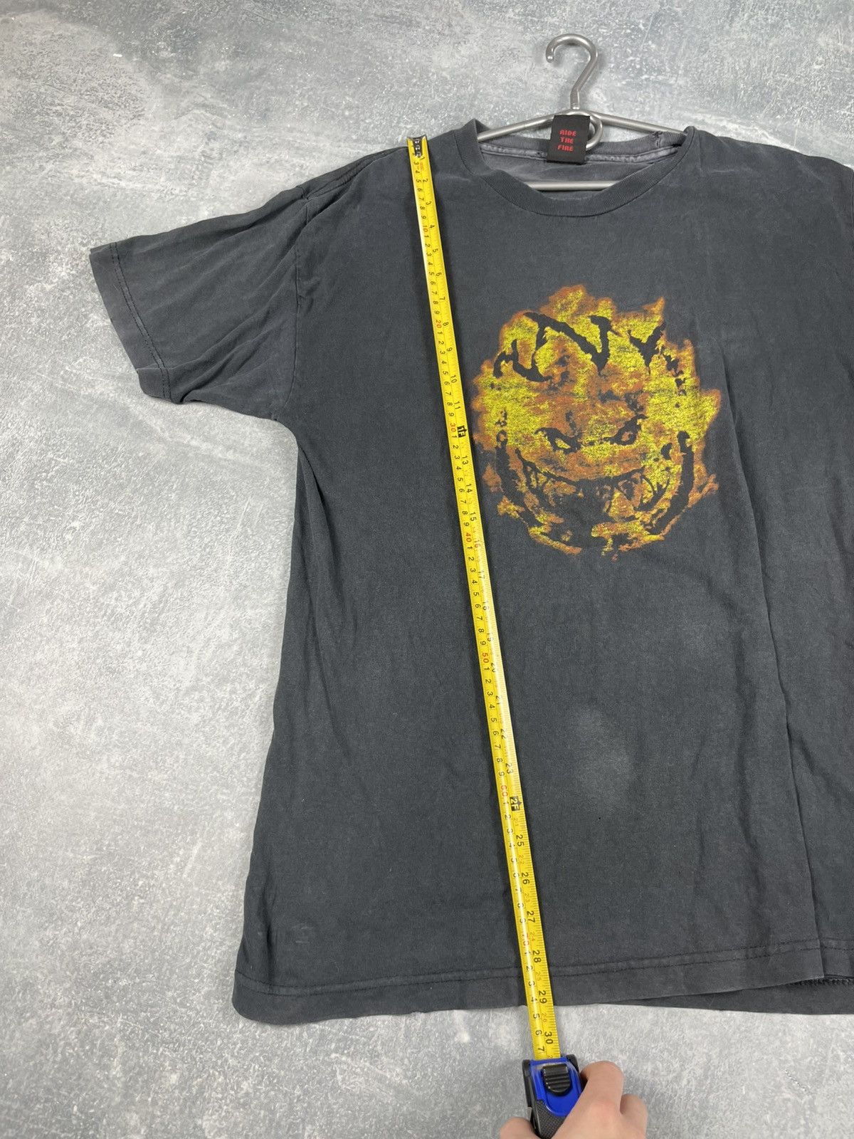 Spitfire Vintage distressed Spitfire ride the fire tee Size US M / EU 48-50 / 2 - 9 Thumbnail
