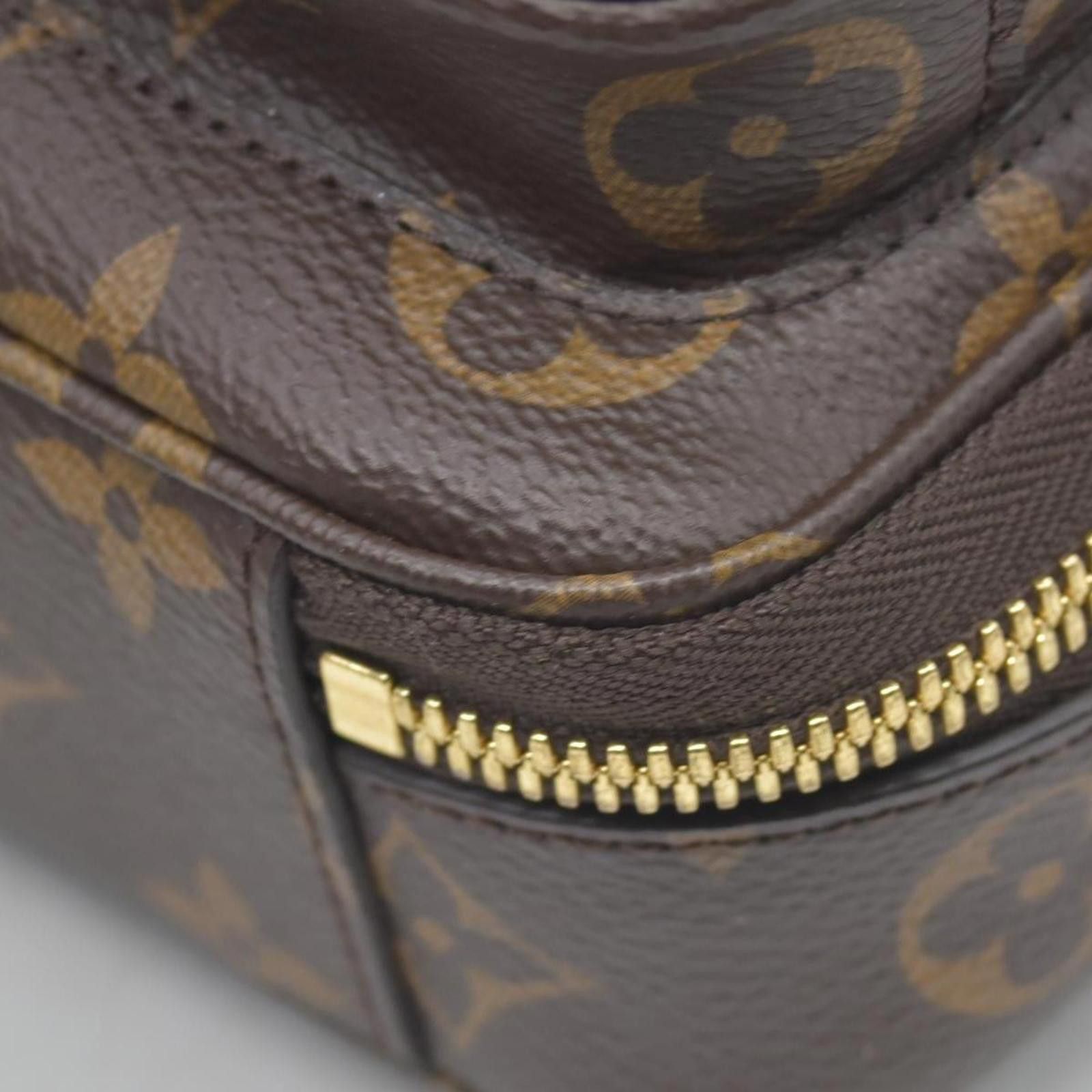 Louis Vuitton $3100 Louis Vuitton Monogram Utility Crossbody Size ONE SIZE - 6 Thumbnail