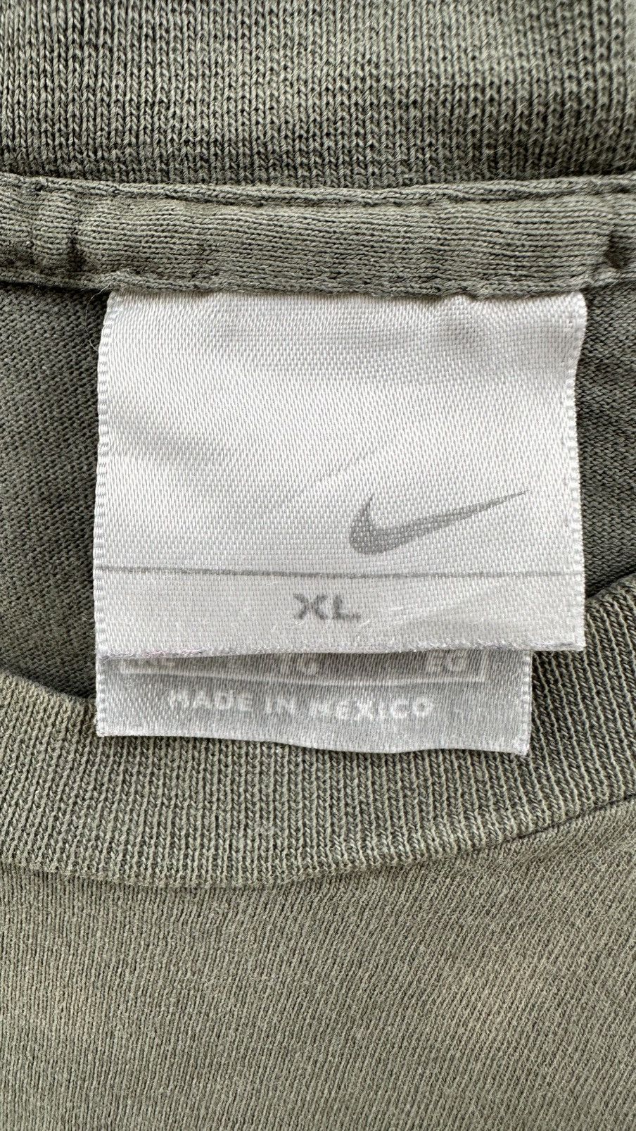 Nike × Vintage VINTAGE NIKE WELL WORN MINI SWOOSH TEE Size US XL / EU 56 / 4 - 4 Thumbnail