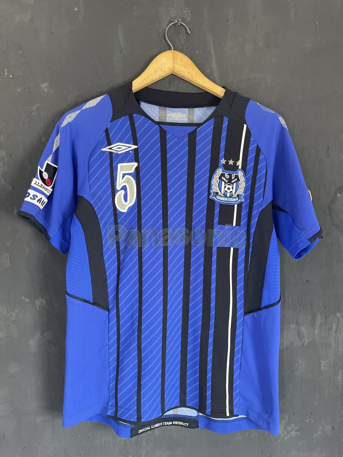 Descente Umbro by Descente Gamba Osaka Jersey Size US L / EU 52-54 / 3 - 1 Thumbnail
