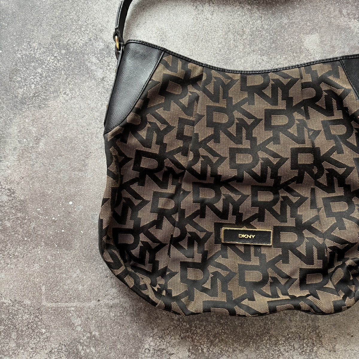 DKNY DKNY Vintage Y2K Glam Monogram Shoulder Bag Size ONE SIZE - 4 Thumbnail