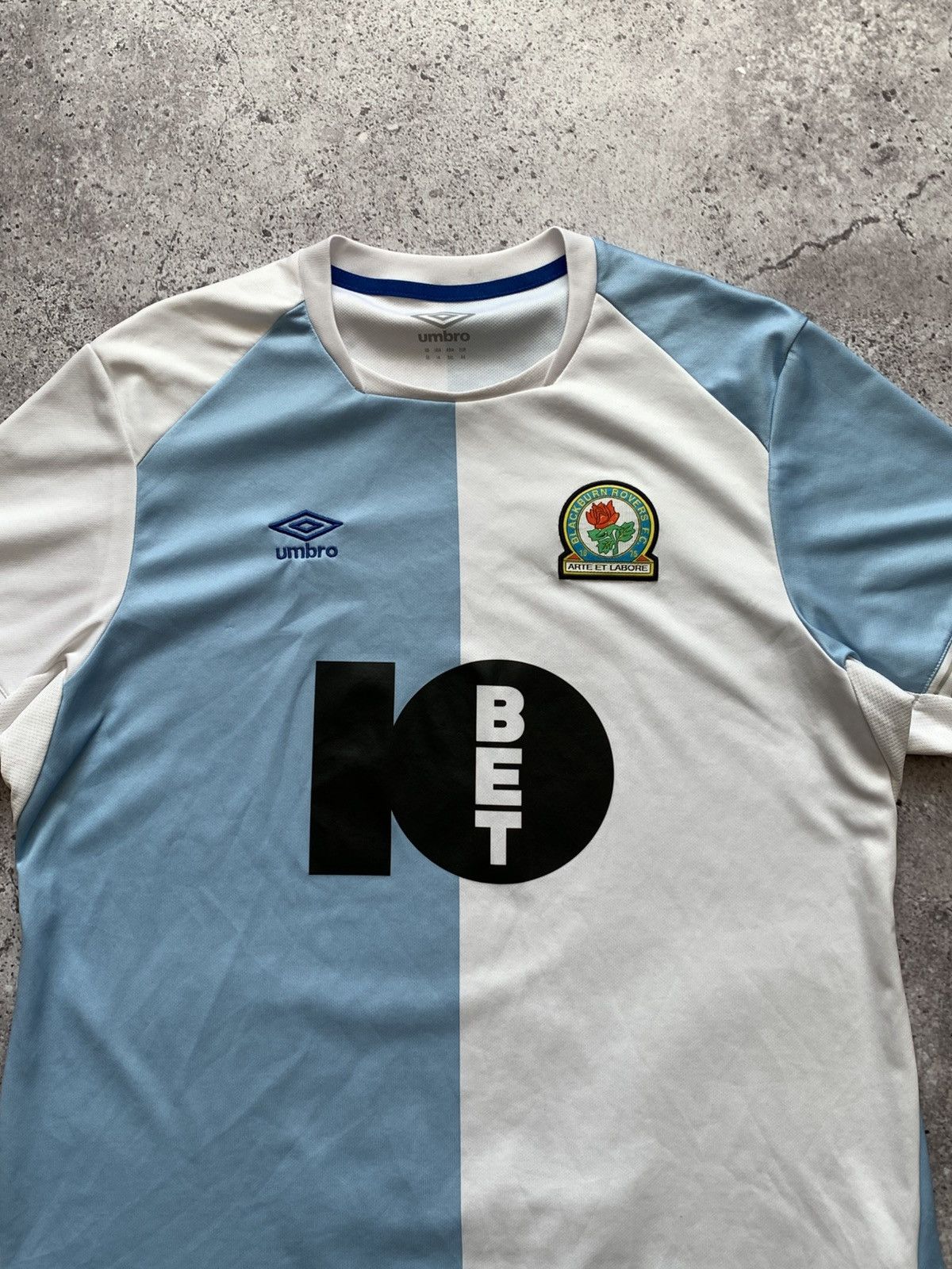 Umbro 🔥UMBRO BLACKBURN ROVERS 2018/19 AWAY SOCCER JERSEY SHIRT Size US XL / EU 56 / 4 - 4 Thumbnail