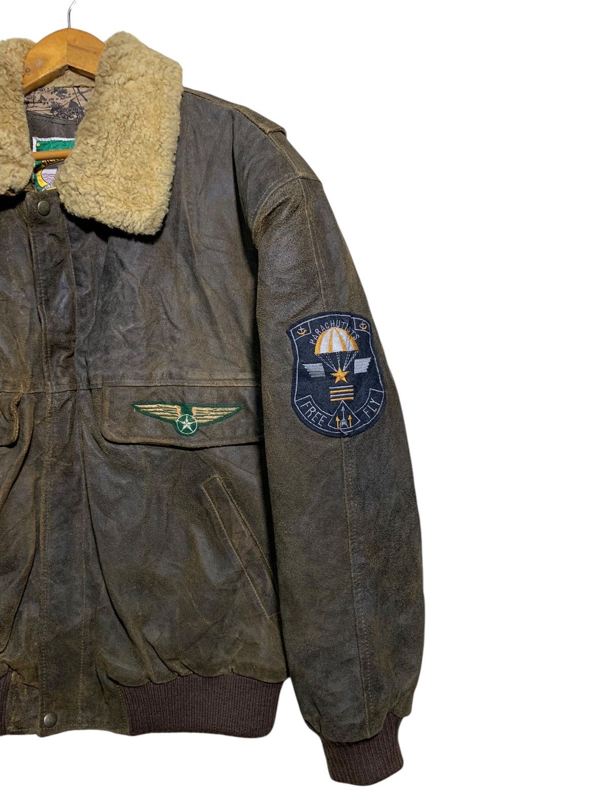 Other 🔥VTG SHEEPSKIN LEATHER FLIGHT JACKETS MADE IN ITALY Size US L / EU 52-54 / 3 - 7 Thumbnail