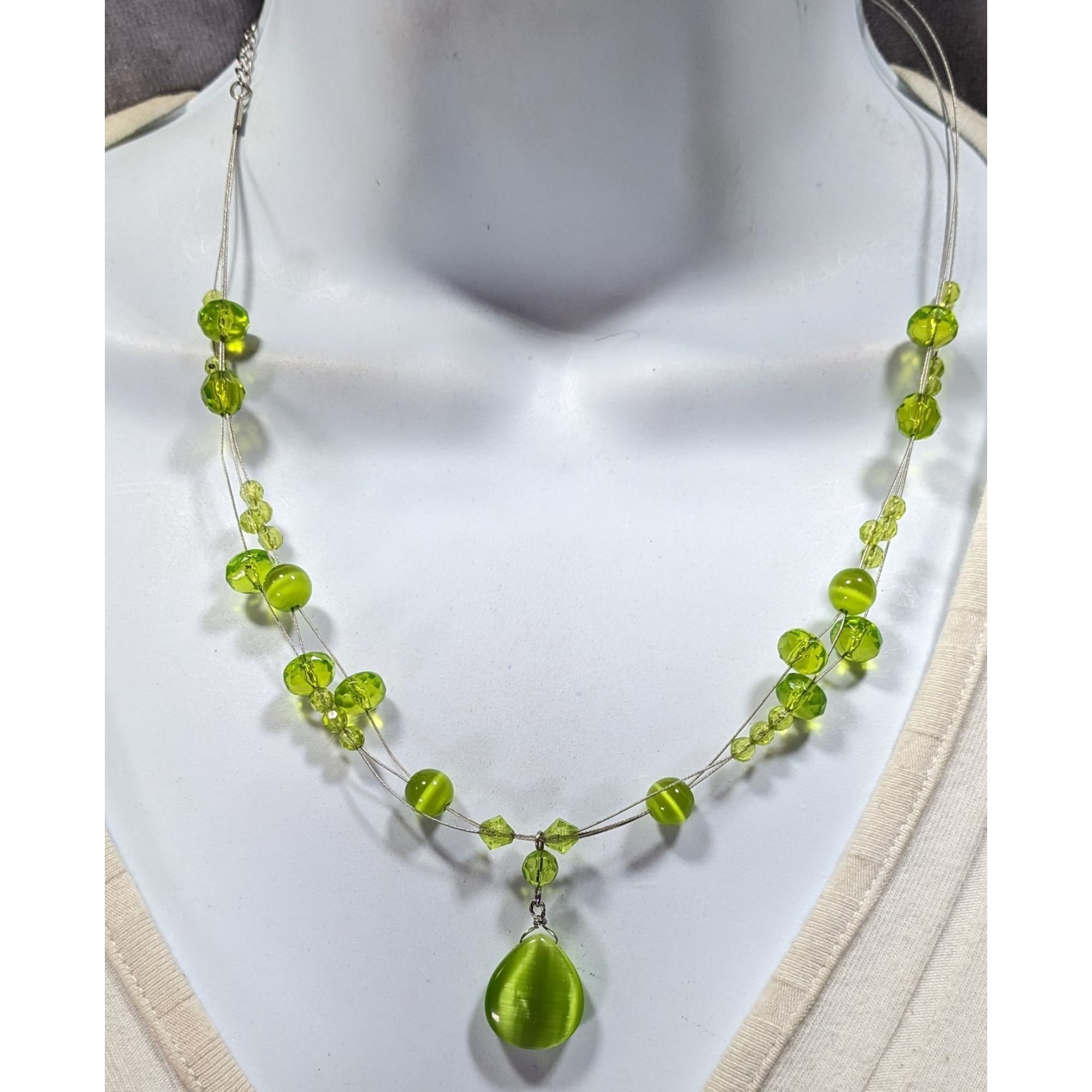 Other Fairycore Green Cateye Glass Beaded Pendant Necklace Size ONE SIZE - 4 Thumbnail