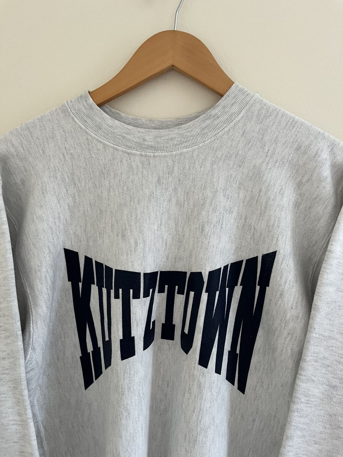 Vintage Vintage 80’s Kutztown University Sweatshirt Size US L / EU 52-54 / 3 - 4 Thumbnail