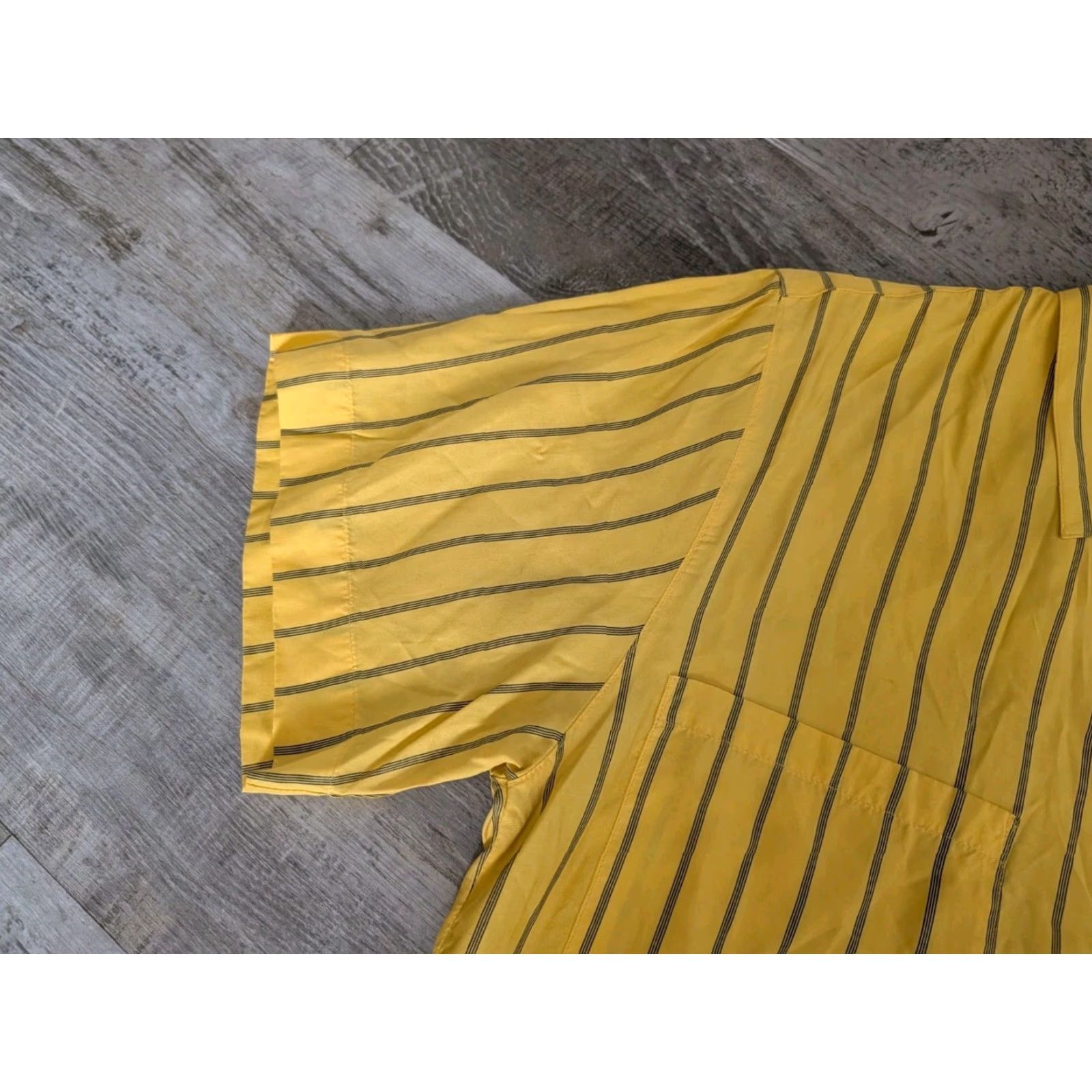 Vintage VINTAGE Mondi Shirt Women's Size 36 Yellow Striped Pullover Loop Collar Button Back 1990s Cocktail Size XS / US 0-2 / IT 36-38 - 4 Thumbnail