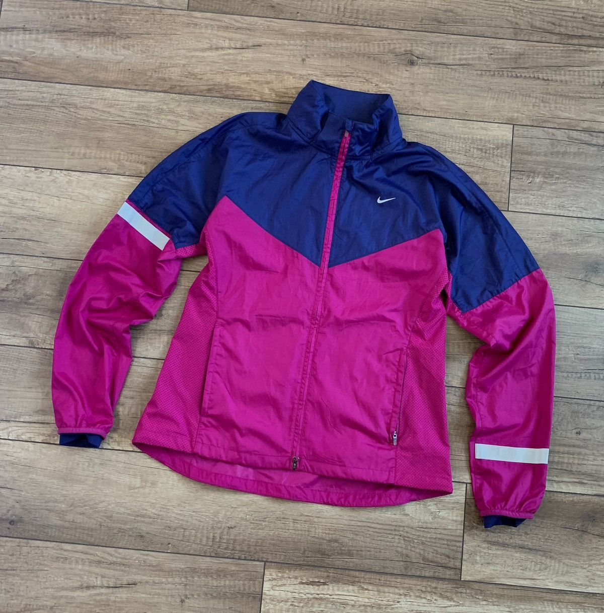 Nike Nike Sportswear Womens Windbreaker Running Jacket Size M / US 6-8 / IT 42-44 - 2 Thumbnail