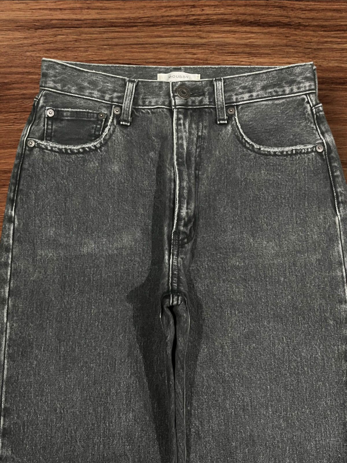 MOUSSY Vintage Moussy High Rise Distressed Frayed Leg Straight Jean Size 27" / US 4 / IT 40 - 4 Thumbnail