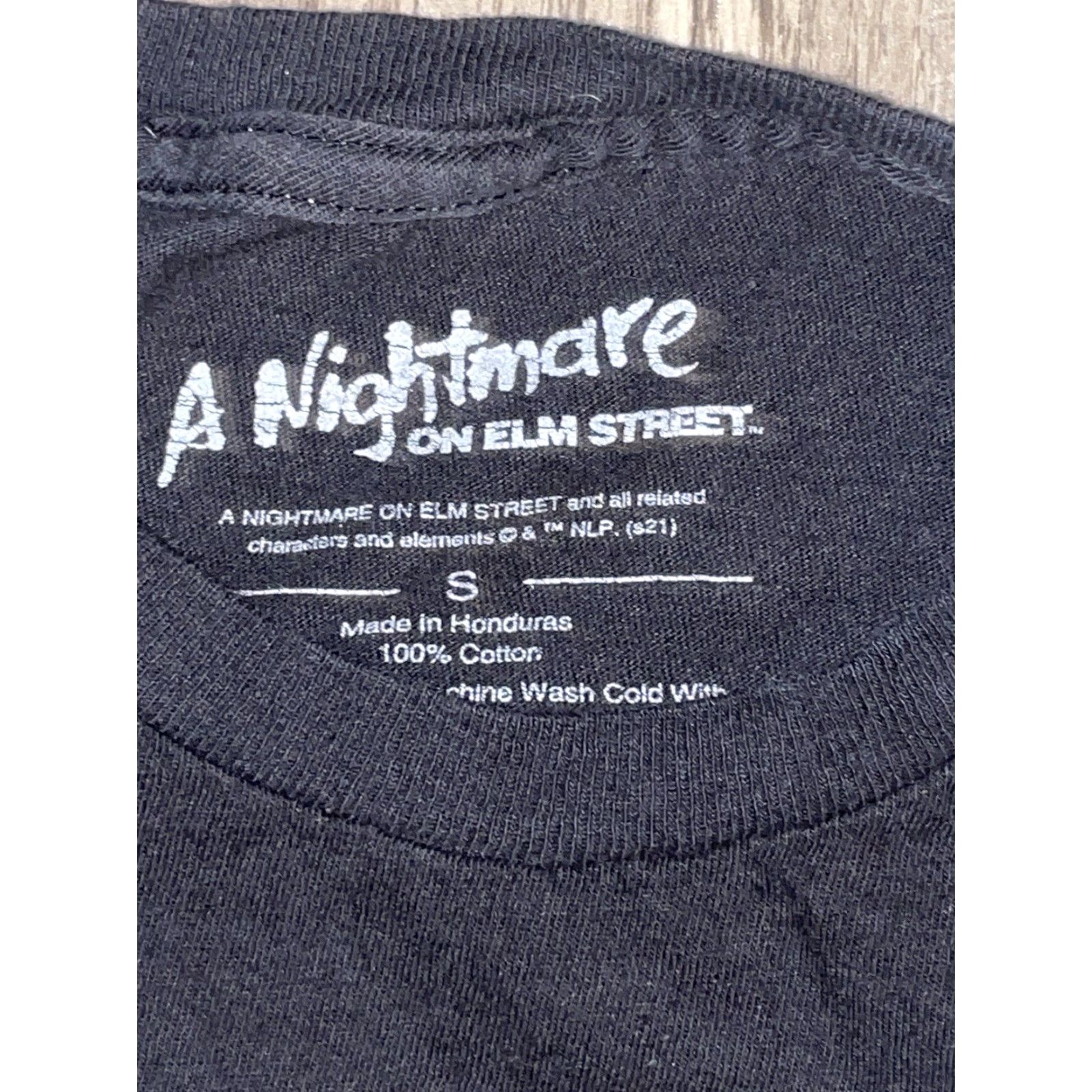 Vintage A Nightmare On Elm Street Shirt Mens Small Black Horror Nightmare On Elm Street 16x24 T-Shirt Graphic Print Logo Crew Neck Short Sleeve CDL Size US S / EU 44-46 / 1 - 3 Thumbnail