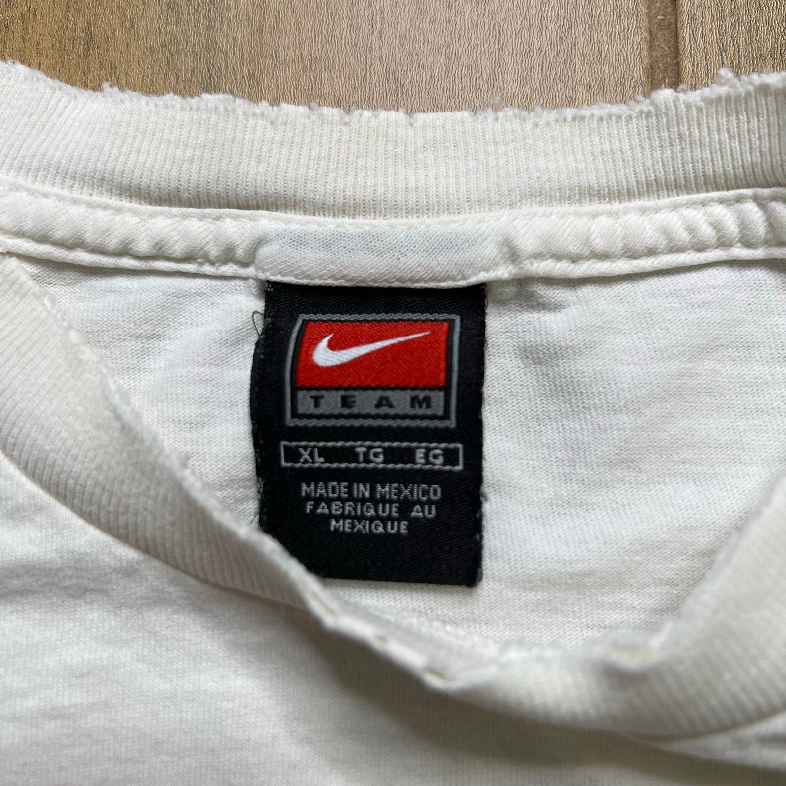 Nike Vintage Nike LA Lakers Ring Ring Ring Who’s There T Shirt XL Size US XL / EU 56 / 4 - 5 Thumbnail