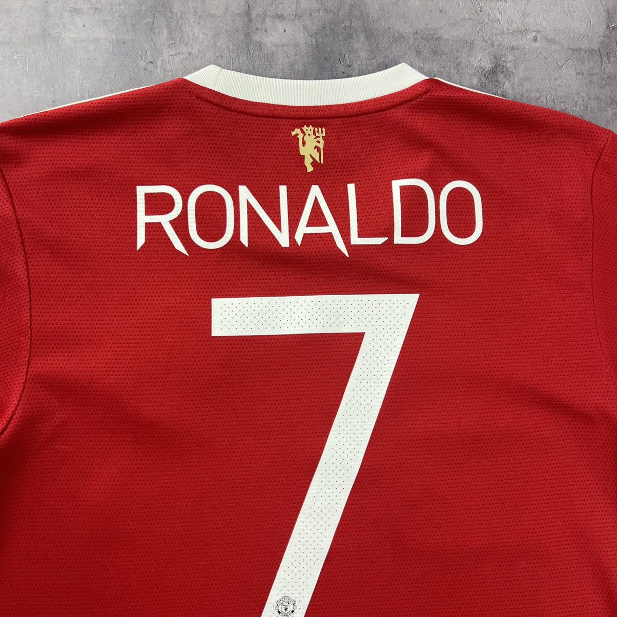 Other Rare! Ronaldo 7 Adidas Manchester United Soccer Jersey Size US S / EU 44-46 / 1 - 16 Thumbnail