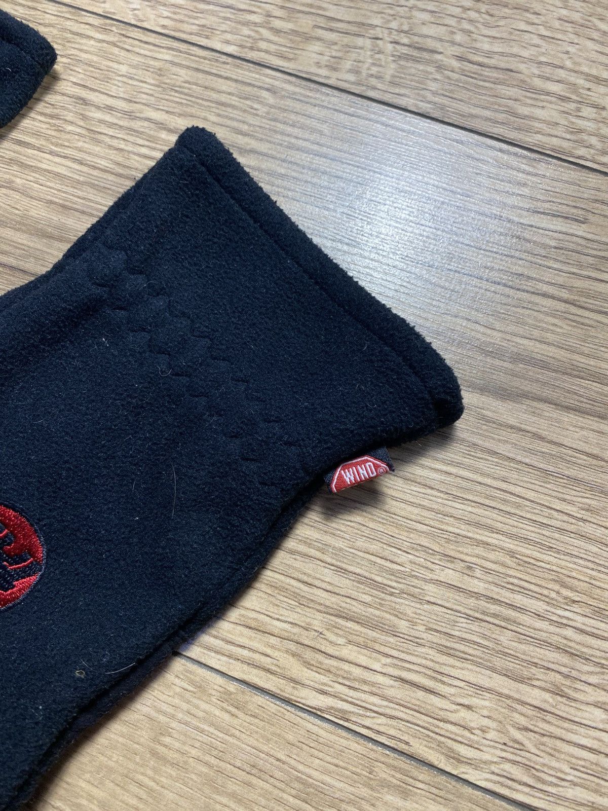 Mammut Mammut Black Fleece Winter Gloves Red Logo Size 8 M Size ONE SIZE - 2 Thumbnail