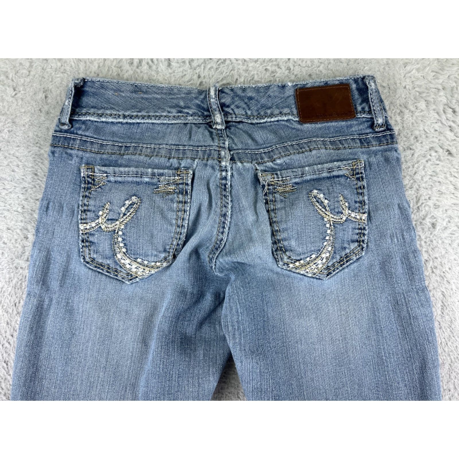 Vintage Maurices Jeans Womens 1 Long Blue Denim Bootcut Pant Adult Regular 26" Inseam 32" Medium Wash Embroidered Cotton Blend Mens Womens Girls Boys Size 25" / US 0 / IT 36 - 3 Thumbnail