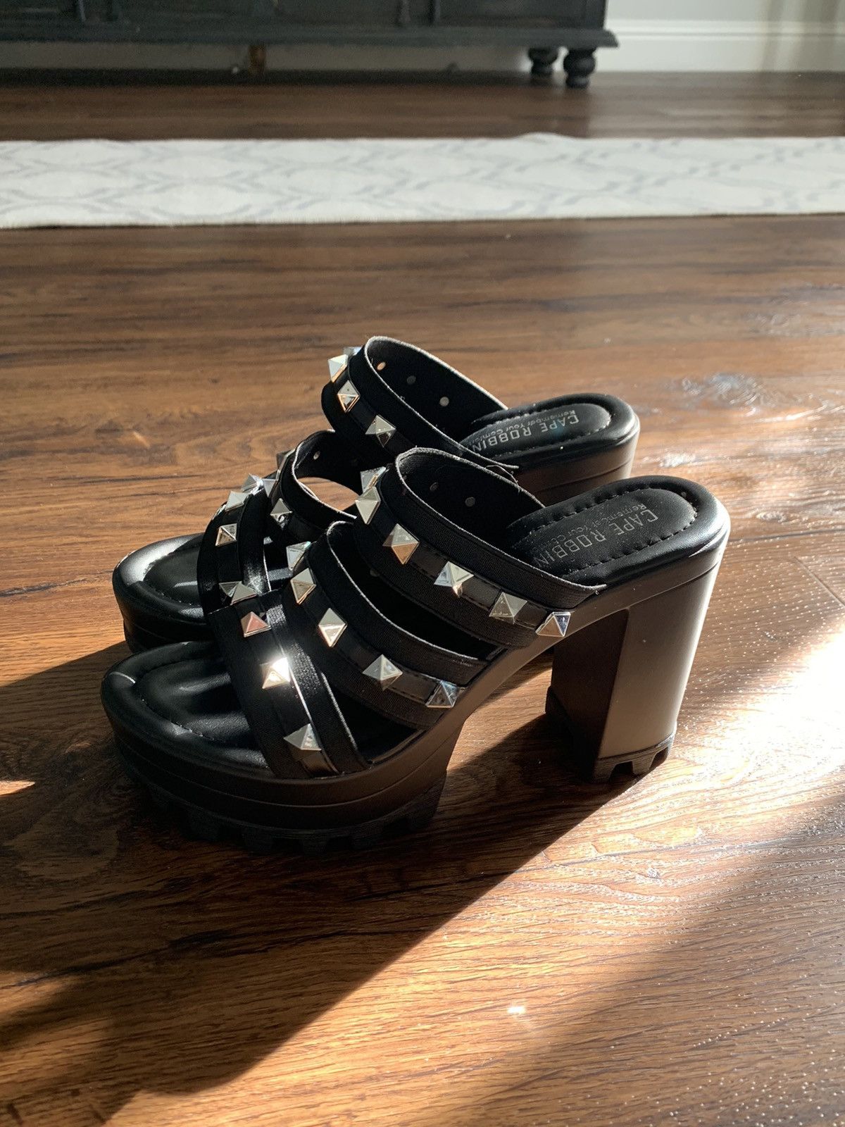 Other Black Studded Platform Heels Size US 8 / IT 38 - 1 Thumbnail