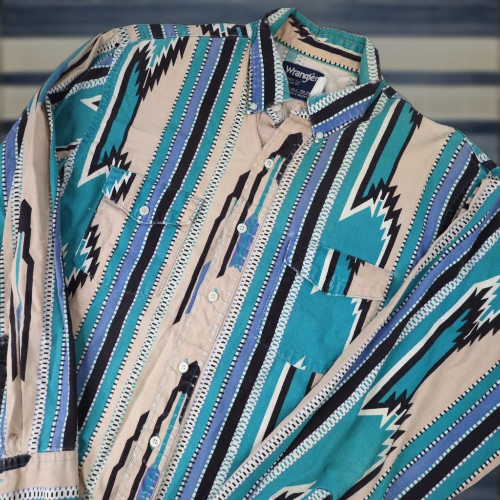 Wrangler VINTAGE Wrangler Mens Large Vertical Aztec Navajo Design Striped Western Shirt Size US L / EU 52-54 / 3 - 1 Thumbnail