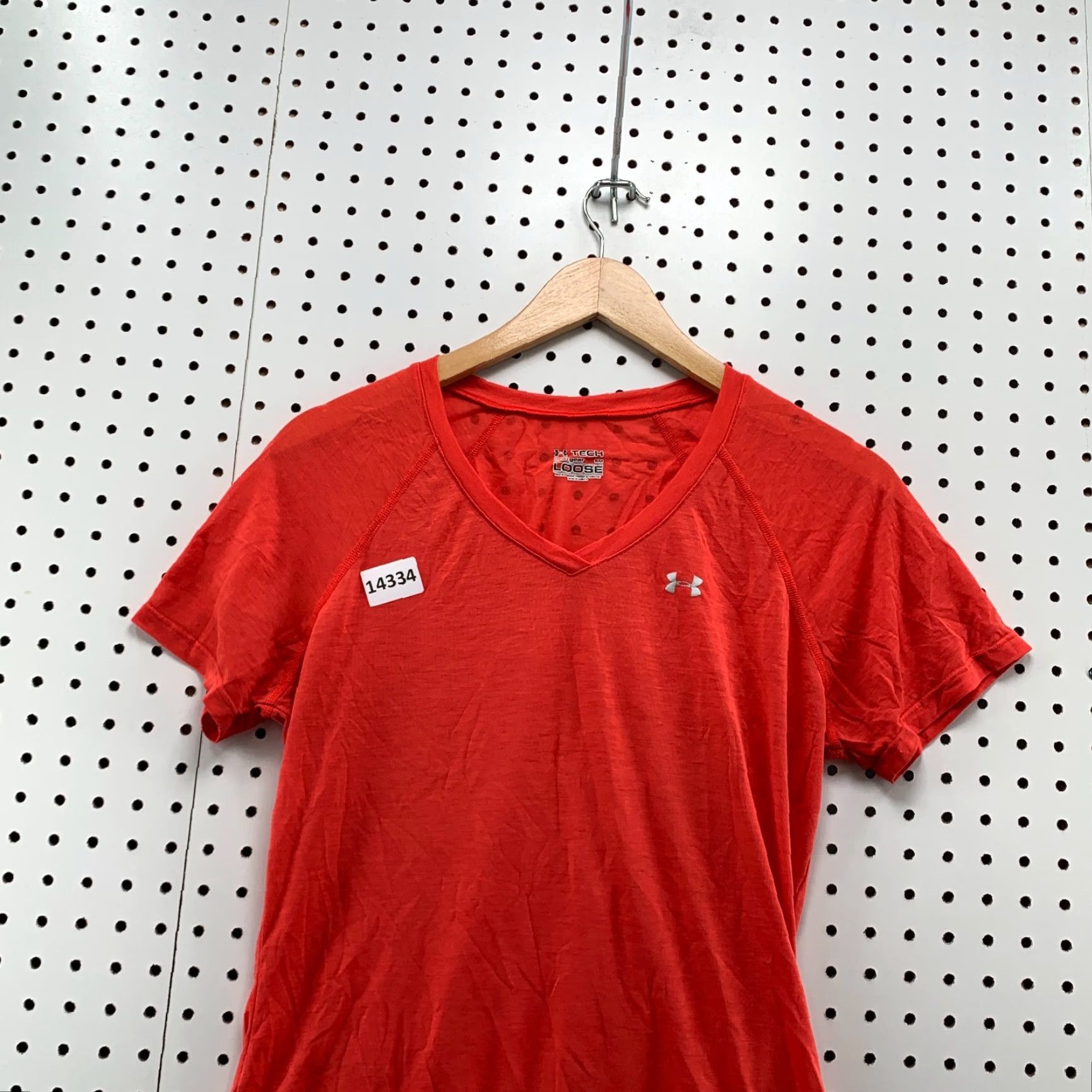 Under Armour Under Armour HeatGear Orange V-Neck T-Shirt Women Small Short Sleeve Activewear Size S / US 4 / IT 40 - 4 Thumbnail