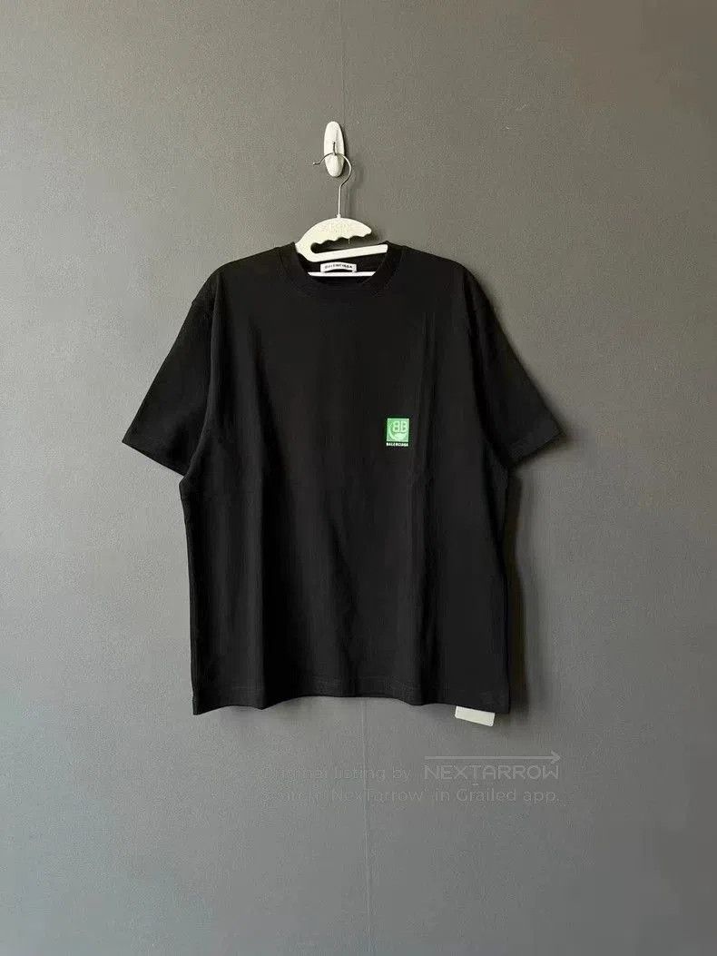Balenciaga Balenciaga Eco-Friendly Short-Sleeve Tee. Size US XS / EU 42 / 0 - 1 Thumbnail