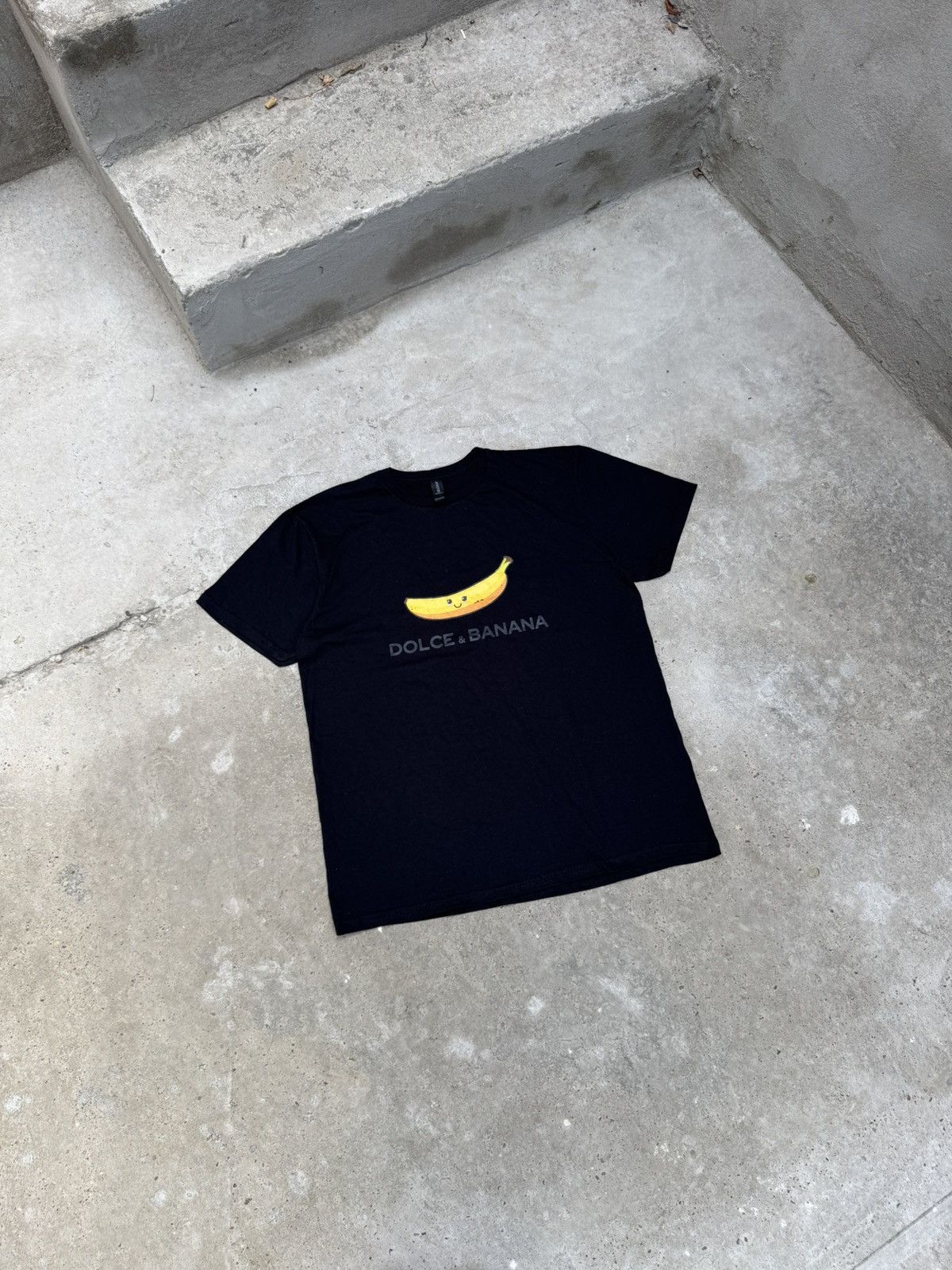 Designer VINTAGE DOLCE & BANNANA T-SHIRT Size US L / EU 52-54 / 3 - 1 Thumbnail