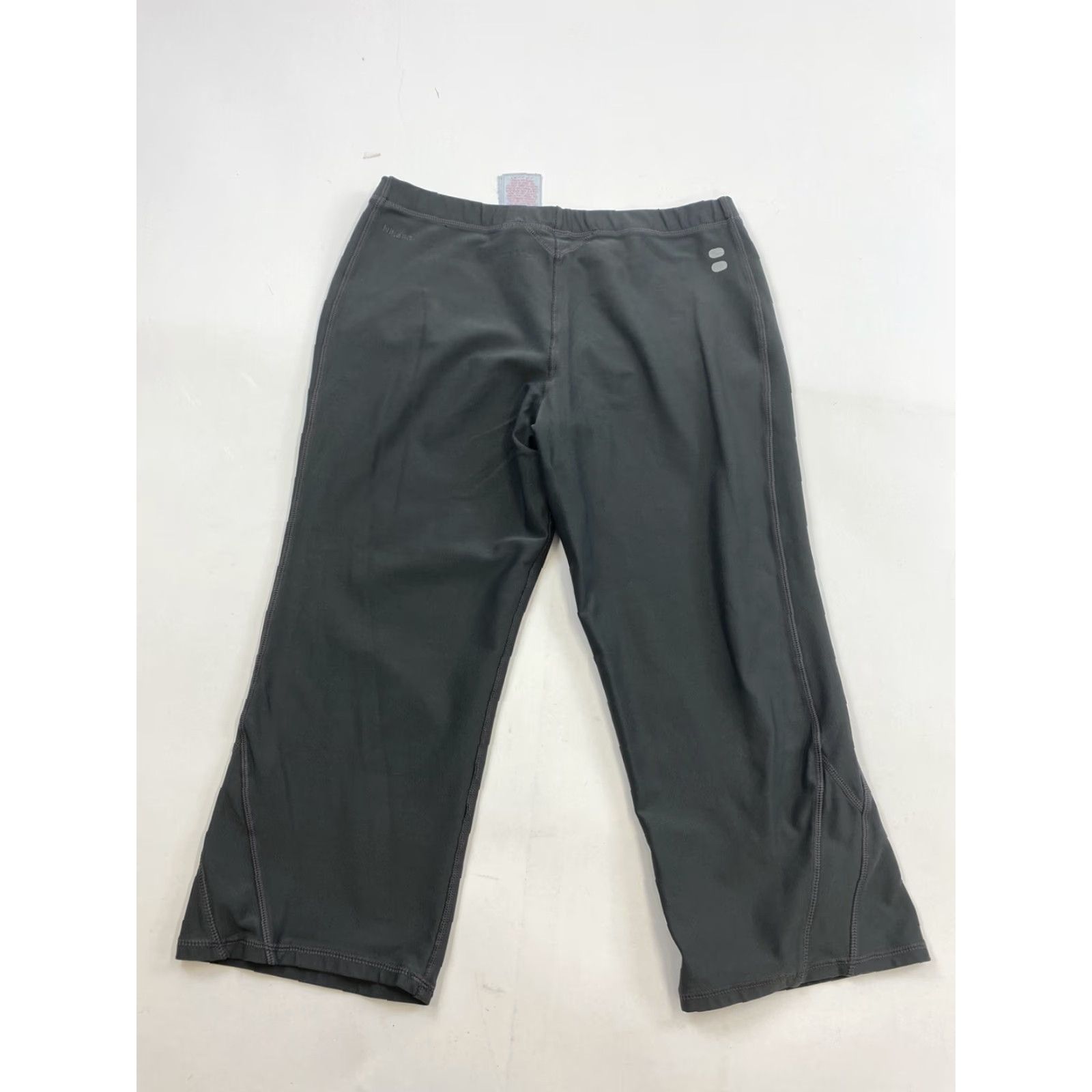 Nike Nike Yoga Cropped Pants Womens L Grey Size 36" / US 14 / IT 50 - 2 Thumbnail