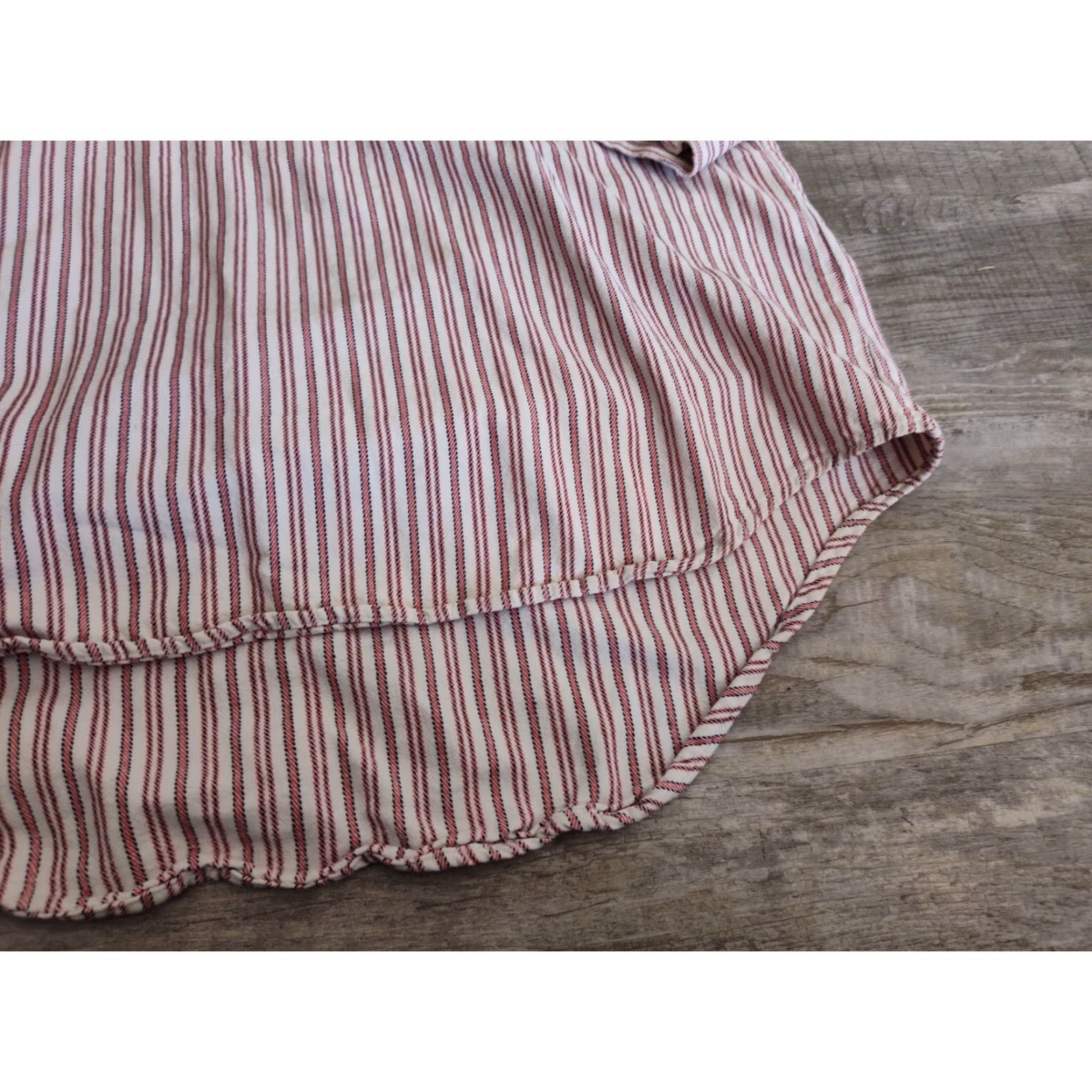 Vintage VINTAGE Gleneske Men's Shirt XL Red & White Striped Long Sleeve Button-Up Collared Cotton Made in Ireland Size US XL / EU 56 / 4 - 3 Thumbnail
