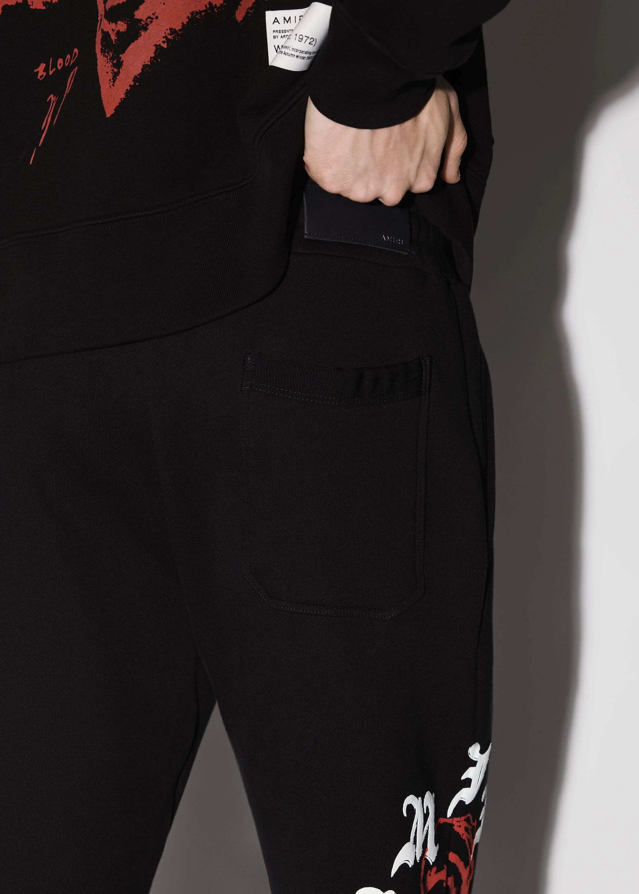 Amiri × Wes Lang o1w1db11224 Sweatpant & Jogger in Black Size US 32 / EU 48 - 2 Thumbnail
