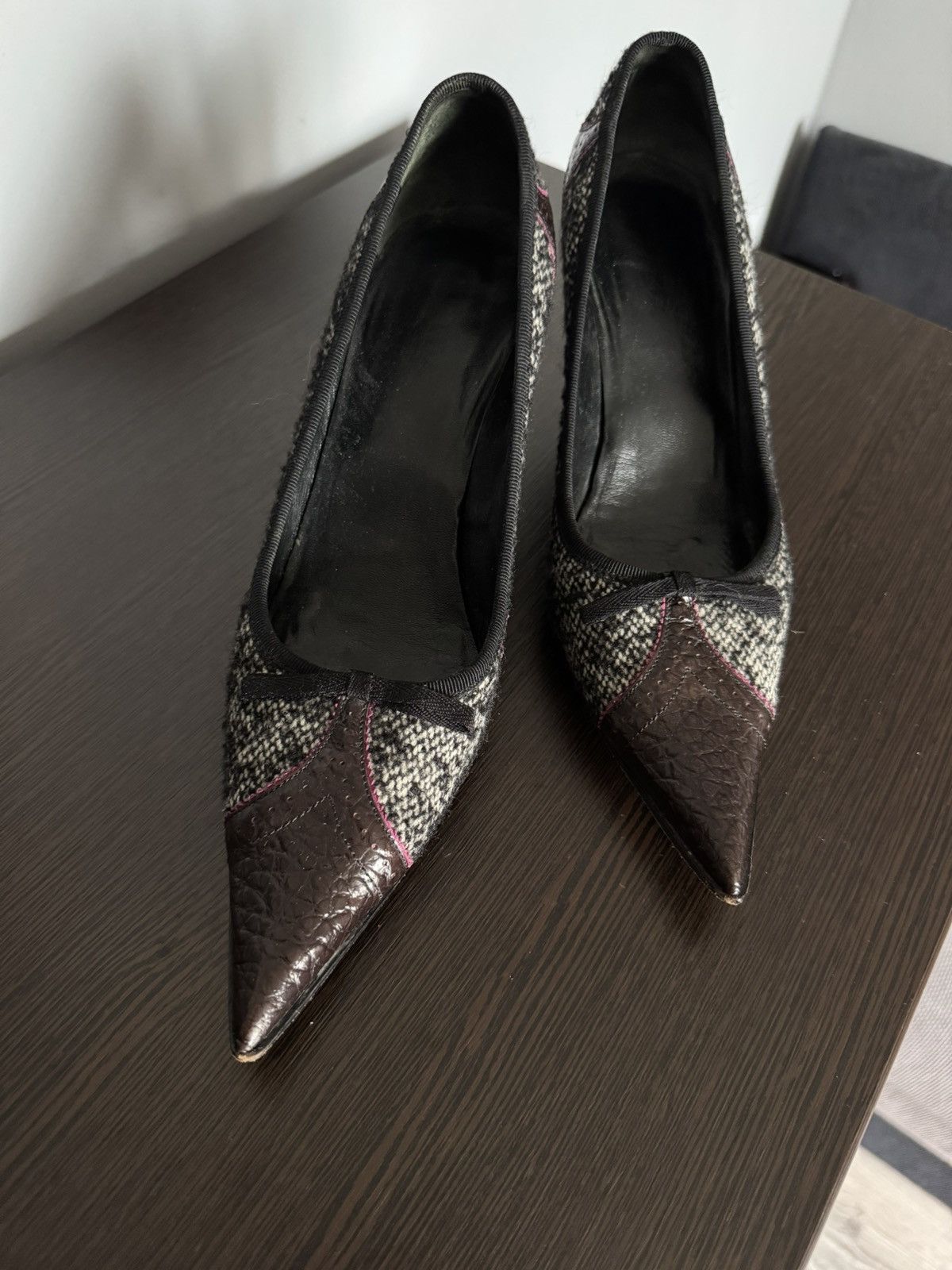Harris Tweed × Prada Prada Milano tweed and leather heels 38 Size US 8 / IT 38 - 4 Thumbnail