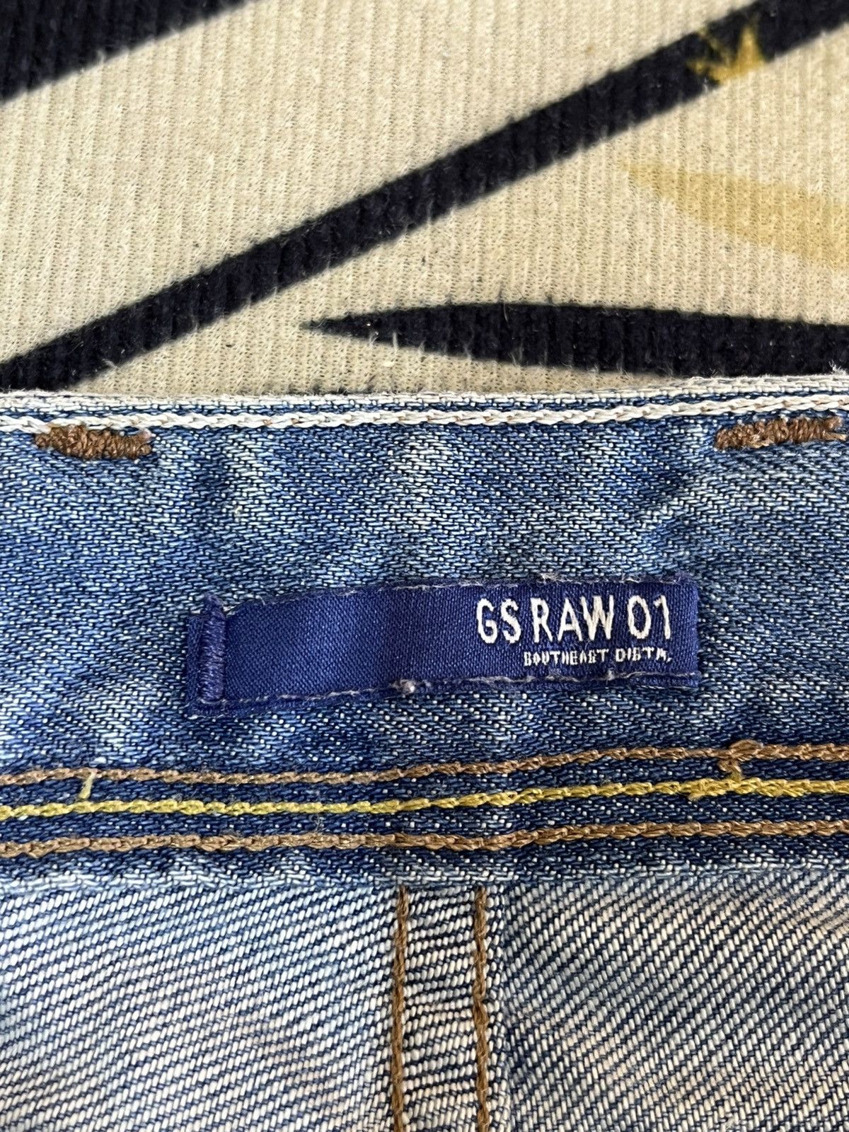G-Star Vintage G Star Raw Curvy Leg Distressed Denim Size US 34 / EU 50 - 9 Thumbnail