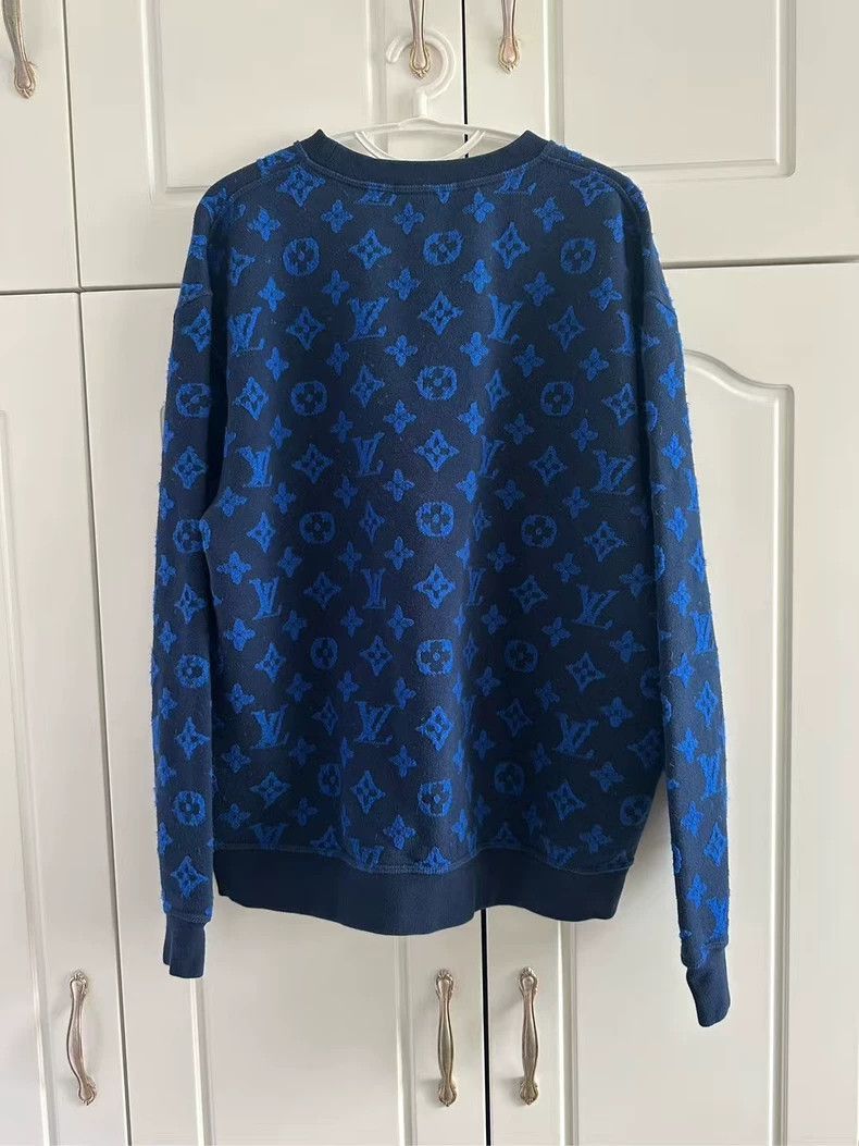 Louis Vuitton Louis Vuitton Louis Vuitton Logo Sweatshirt Blue Size L-25 Size US L / EU 52-54 / 3 - 3 Thumbnail