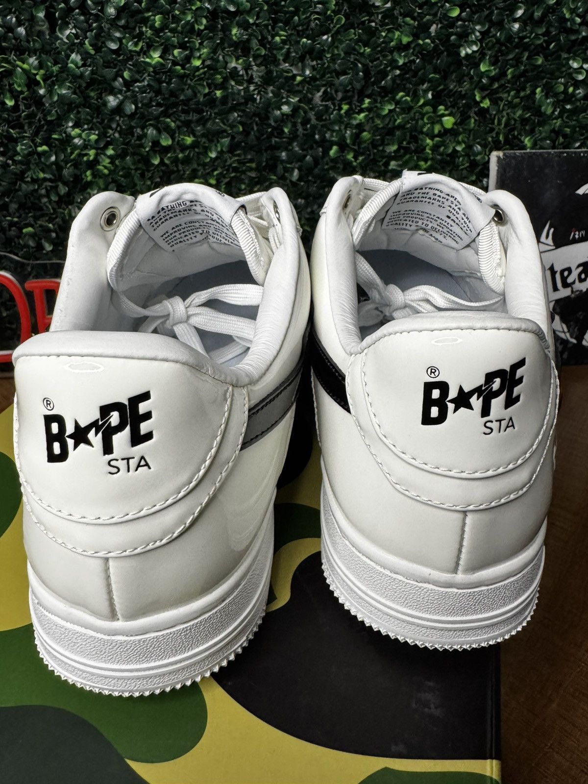 Bape Bapesta #1 white black patent leather Size US 8 / EU 41 - 6 Thumbnail