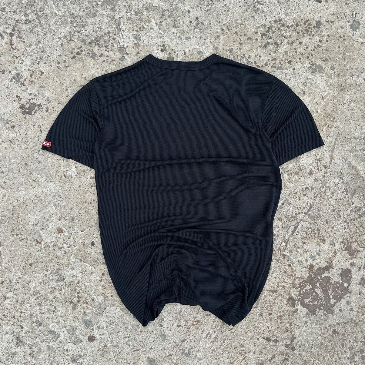 Diesel × Vintage Vintage Diesel T-shirts 90s Japanese Style Avangard Y2K Size US M / EU 48-50 / 2 - 4 Thumbnail