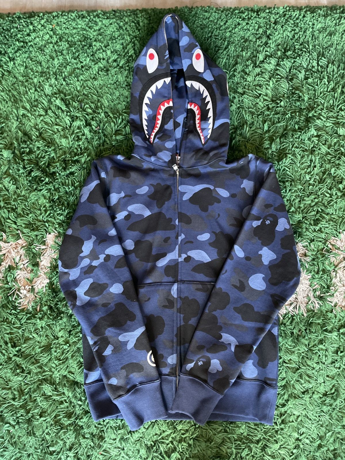 Bape Color Camo Shark Full Zip Hoodie Size US S / EU 44-46 / 1 - 1 Thumbnail