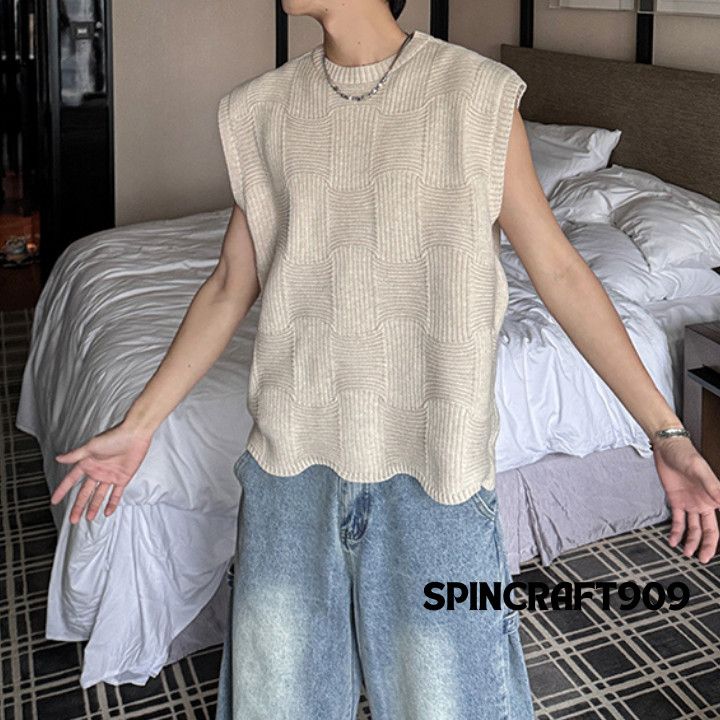 Other Embroidered Sleeveless Knitwear Size US M / EU 48-50 / 2 - 1 Thumbnail
