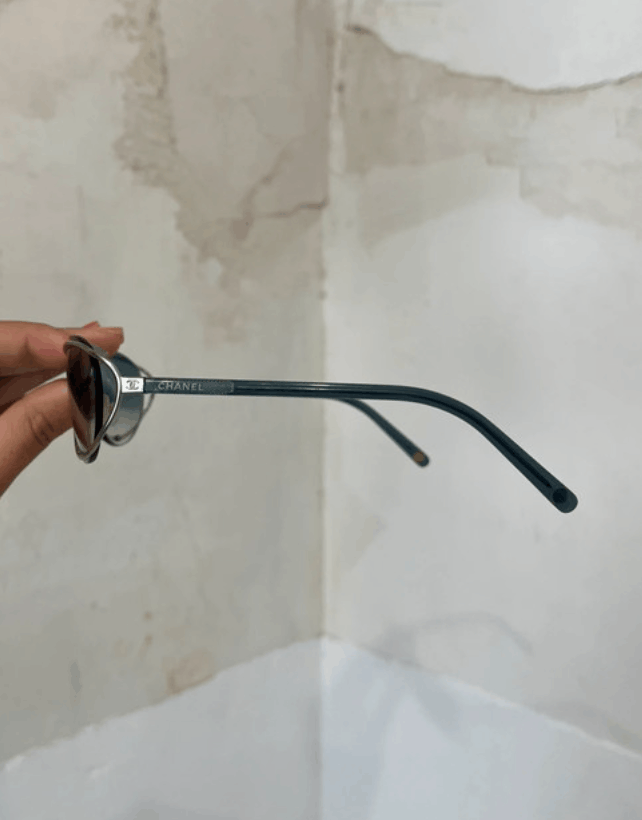 Chanel Chanel Sunglasses Rhinestone Logo Rimless Vintage Size ONE SIZE - 3 Thumbnail