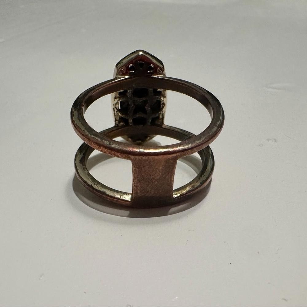 Designer Kendra Scott Elyse Gold Ring in Gold Pyrite Size 9 Size ONE SIZE - 7 Thumbnail