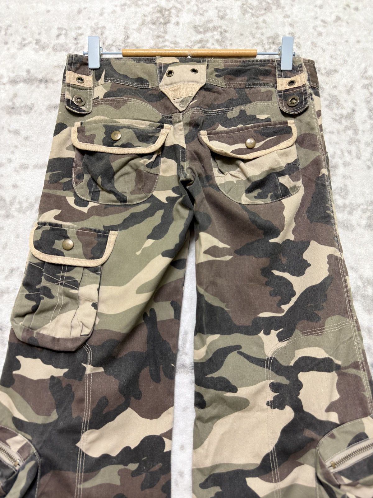 GOA Spiral Girl Camo Cargo Flare Pants Low Rise Women Denim Size US 29 - 9 Thumbnail