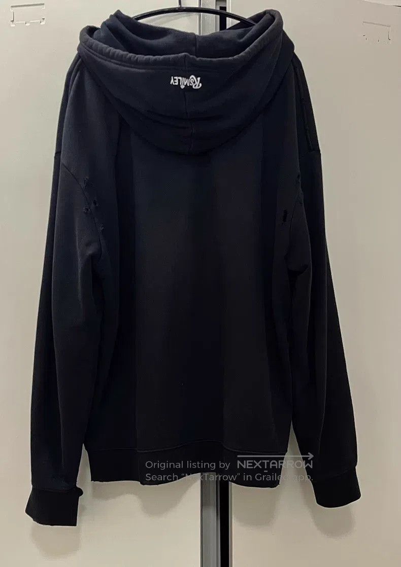 Raf Simons Raf Simons Black and red smiley face sweater Size US M / EU 48-50 / 2 - 2 Thumbnail