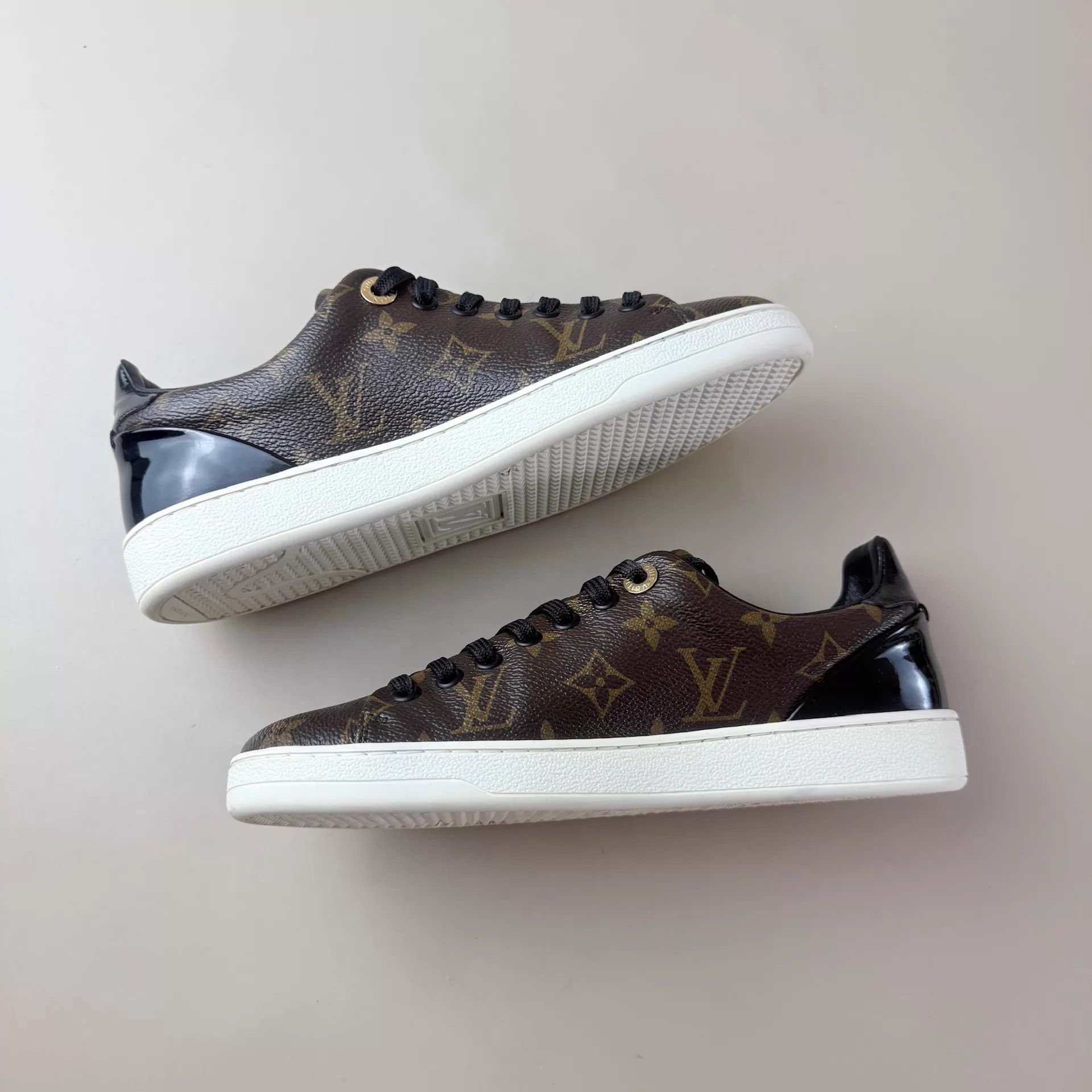 Louis Vuitton LV black brown monogram sneakers 35.5 Size US 5 / IT 35 - 5 Thumbnail