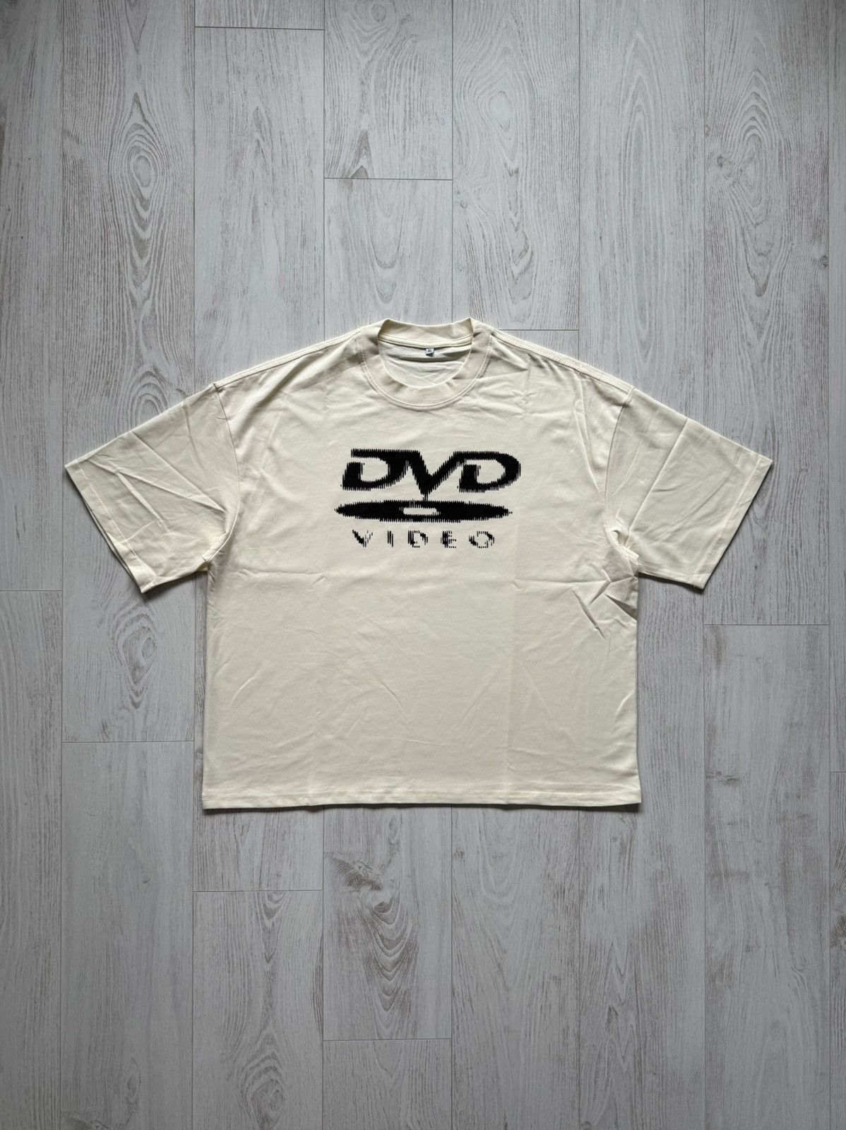 Other DVD Video Logo Boxy Vintage Retro Custom Creme T-Shirt XL Size US XL / EU 56 / 4 - 1 Thumbnail