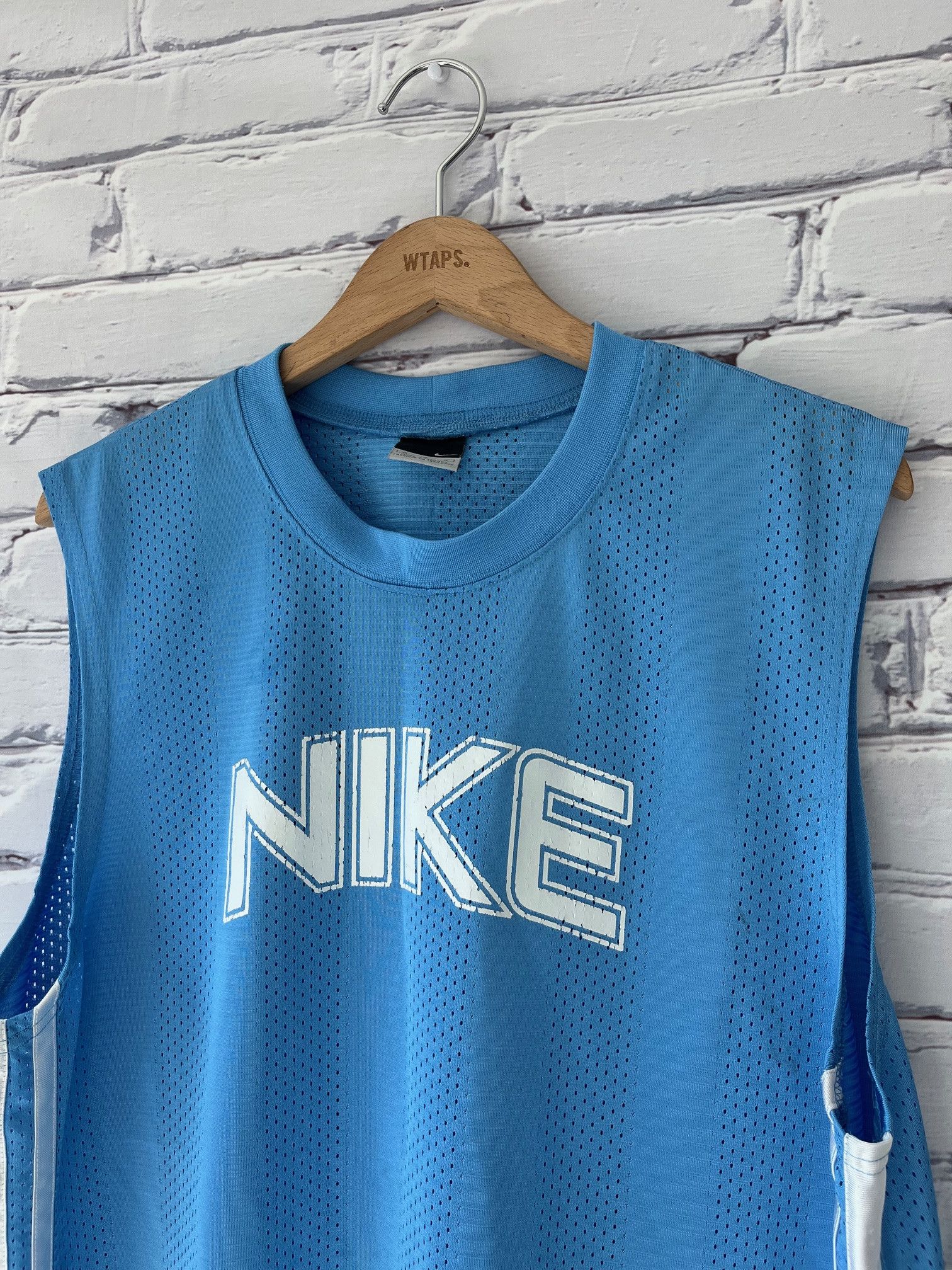 Vintage Vintage Nike UNC Basketball Jersey Size US L / EU 52-54 / 3 - 2 Thumbnail