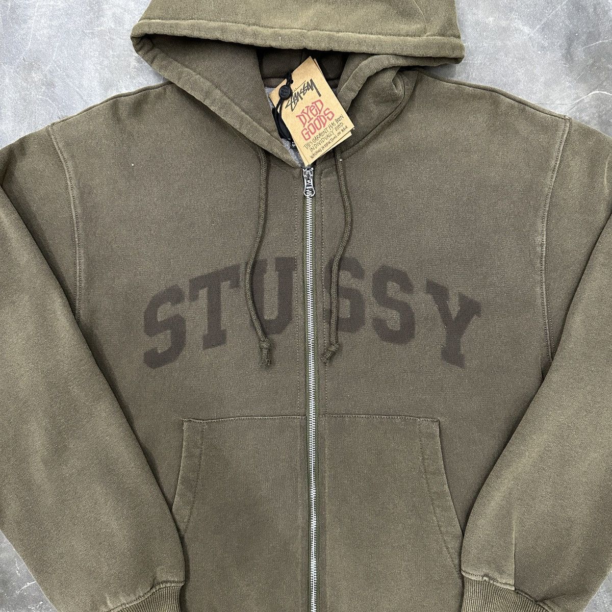 Streetwear × Stussy STUSSY FADED GRAPHIC ZIP HOOD-OLIVE Streetwear × Stussy STUSSY FADED GRAPHIC ZIP HOOD-OLIVE