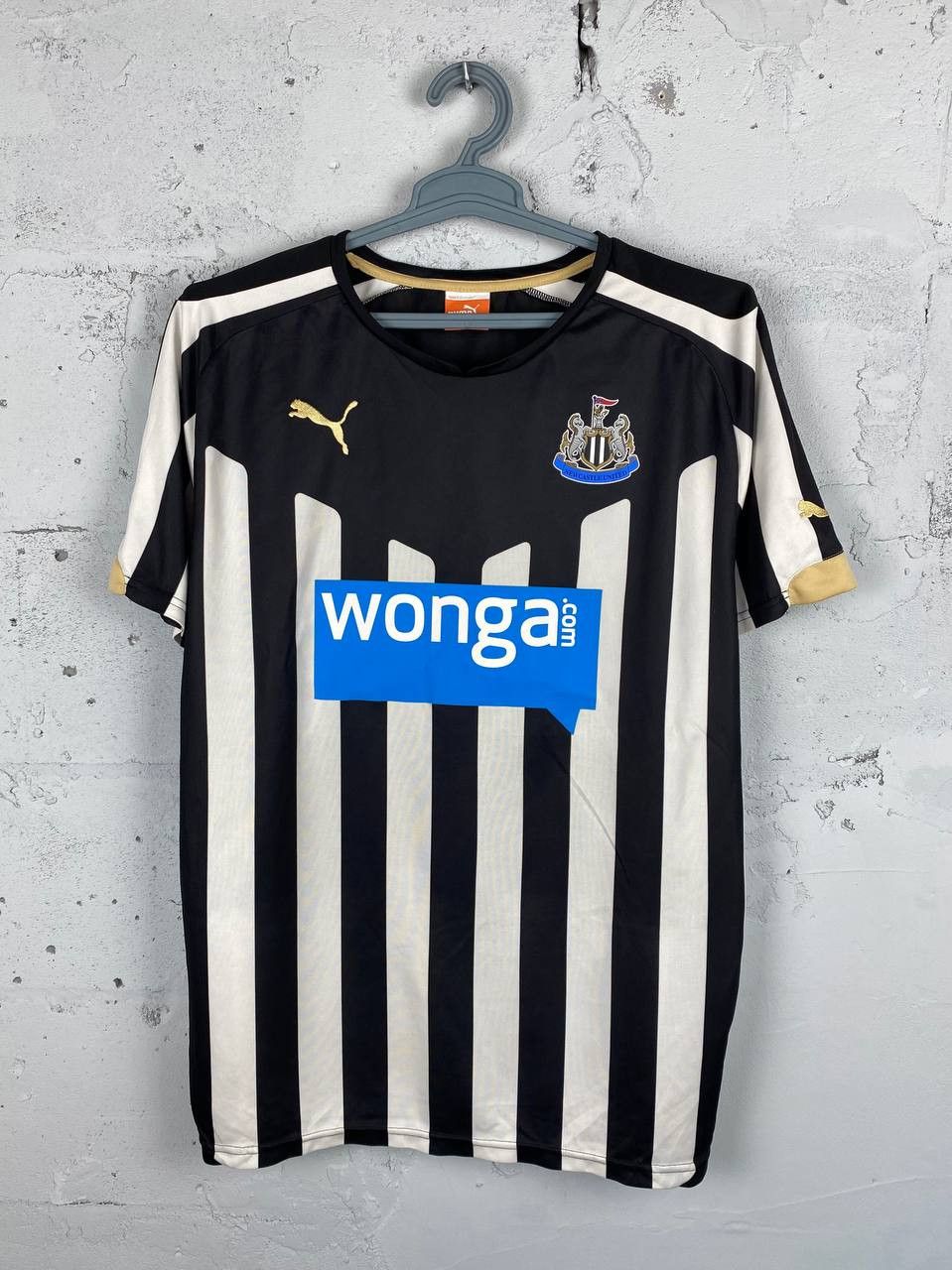 Puma Puma Newcastle United 2014-15 Home Kit Jersey Size US XL / EU 56 / 4 - 1 Thumbnail